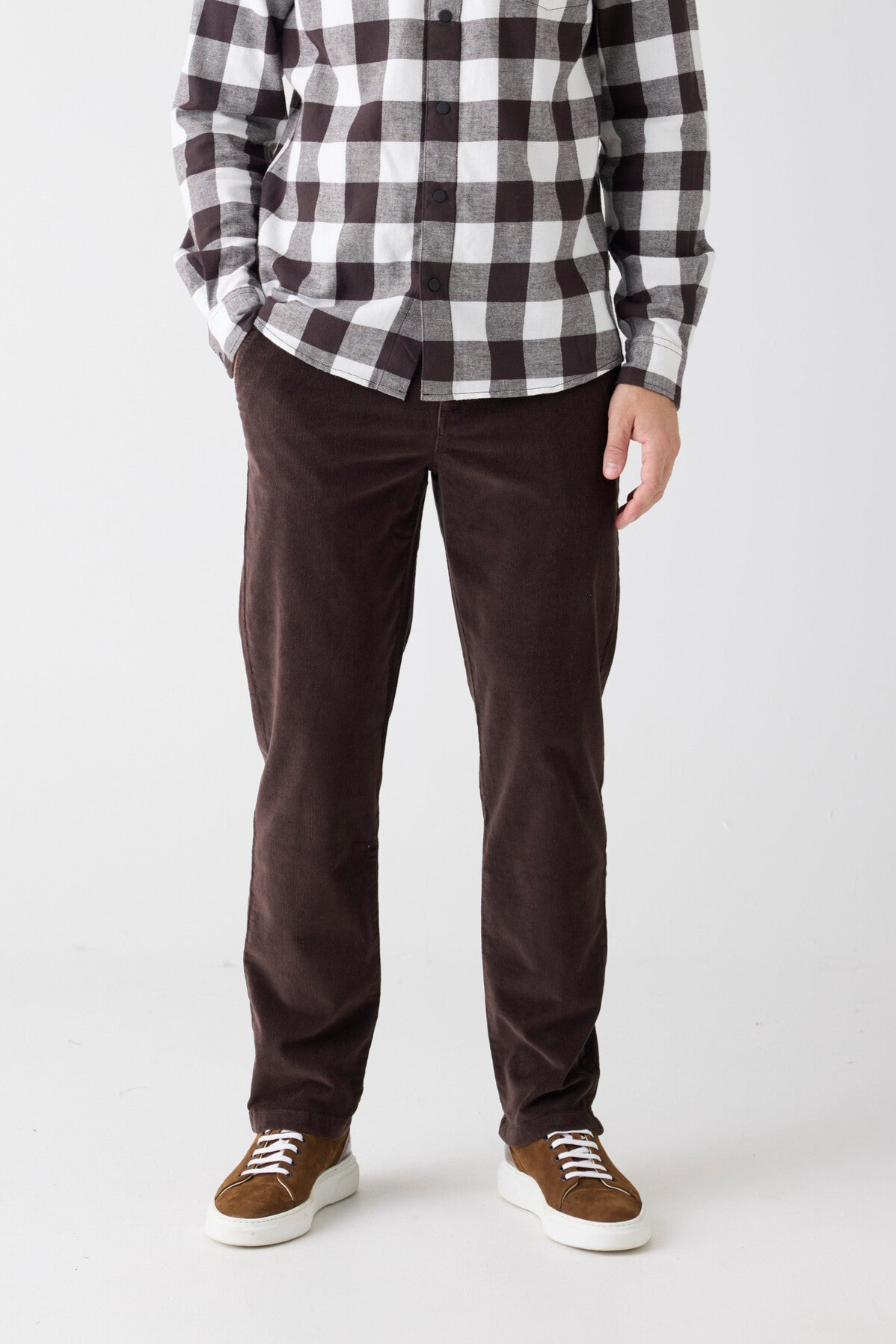 KnowledgeCotton Apparel Herren vegan Hose Corduroy Chuck Regular Chocolate Torte