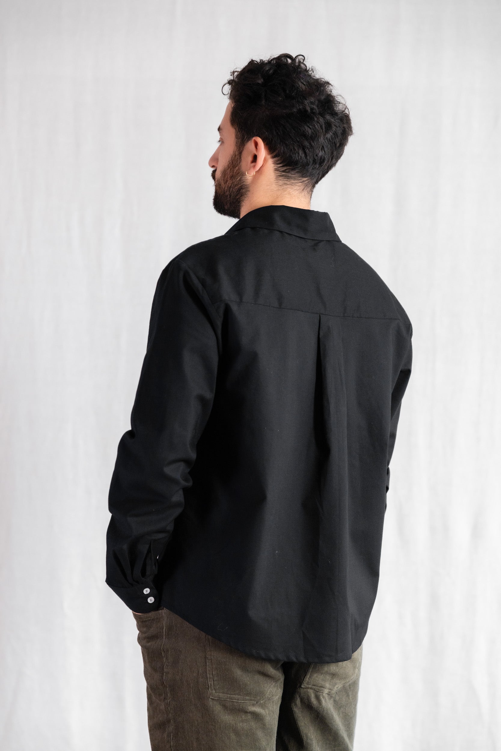 Jyoti Fair Works men vegan Shirt Nakshita Black