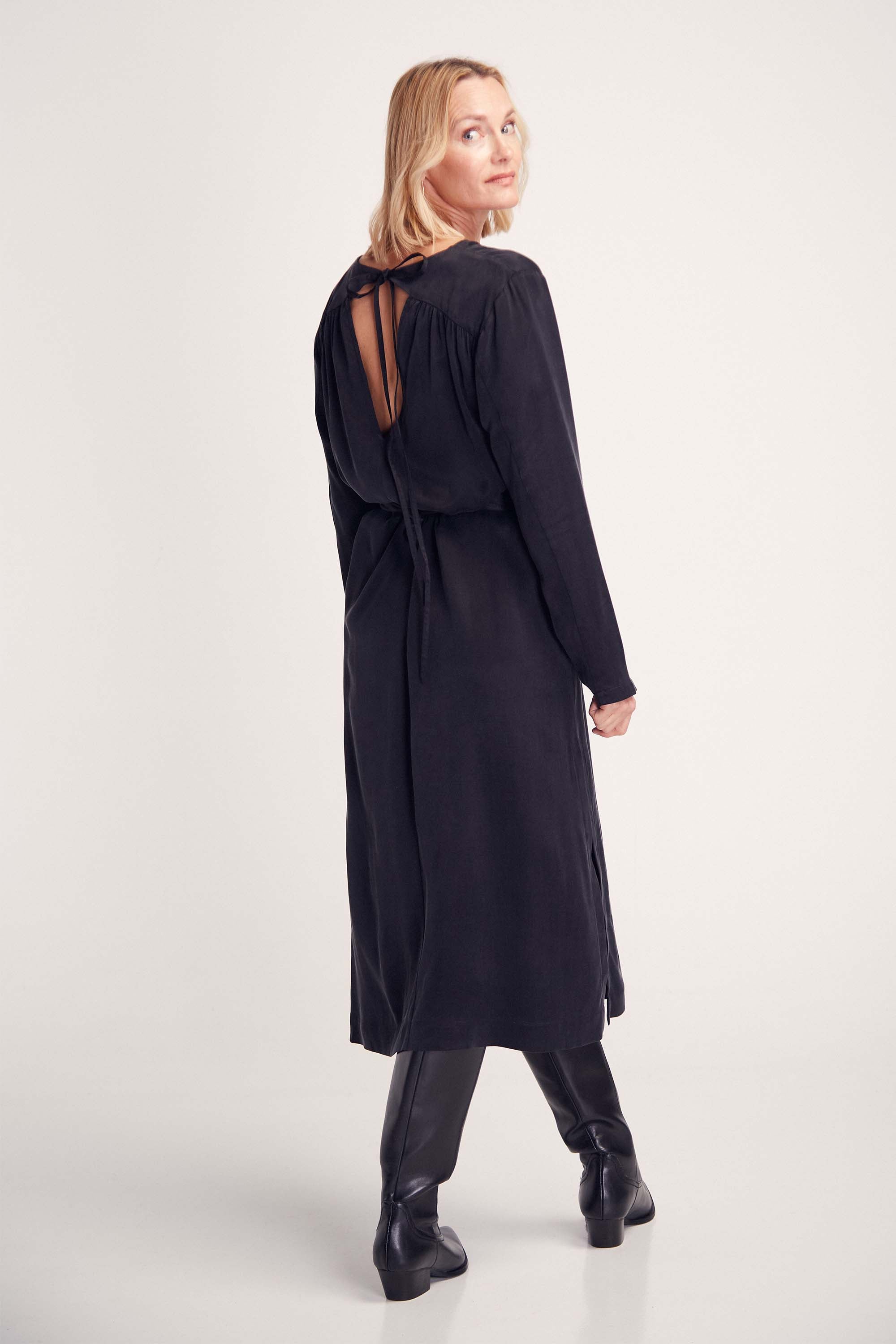 SUITE13LAB Damen vegan Kleid Nassi Schwarz
