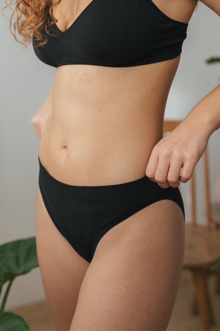 TWOTHIRDS womens vegan Briefs Caragolé Black