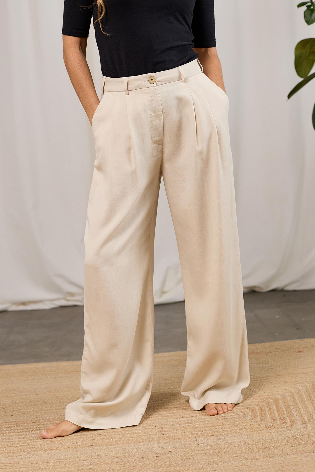 Image of TWOTHIRDS dames vegan Broek Mesquada Zandsteen