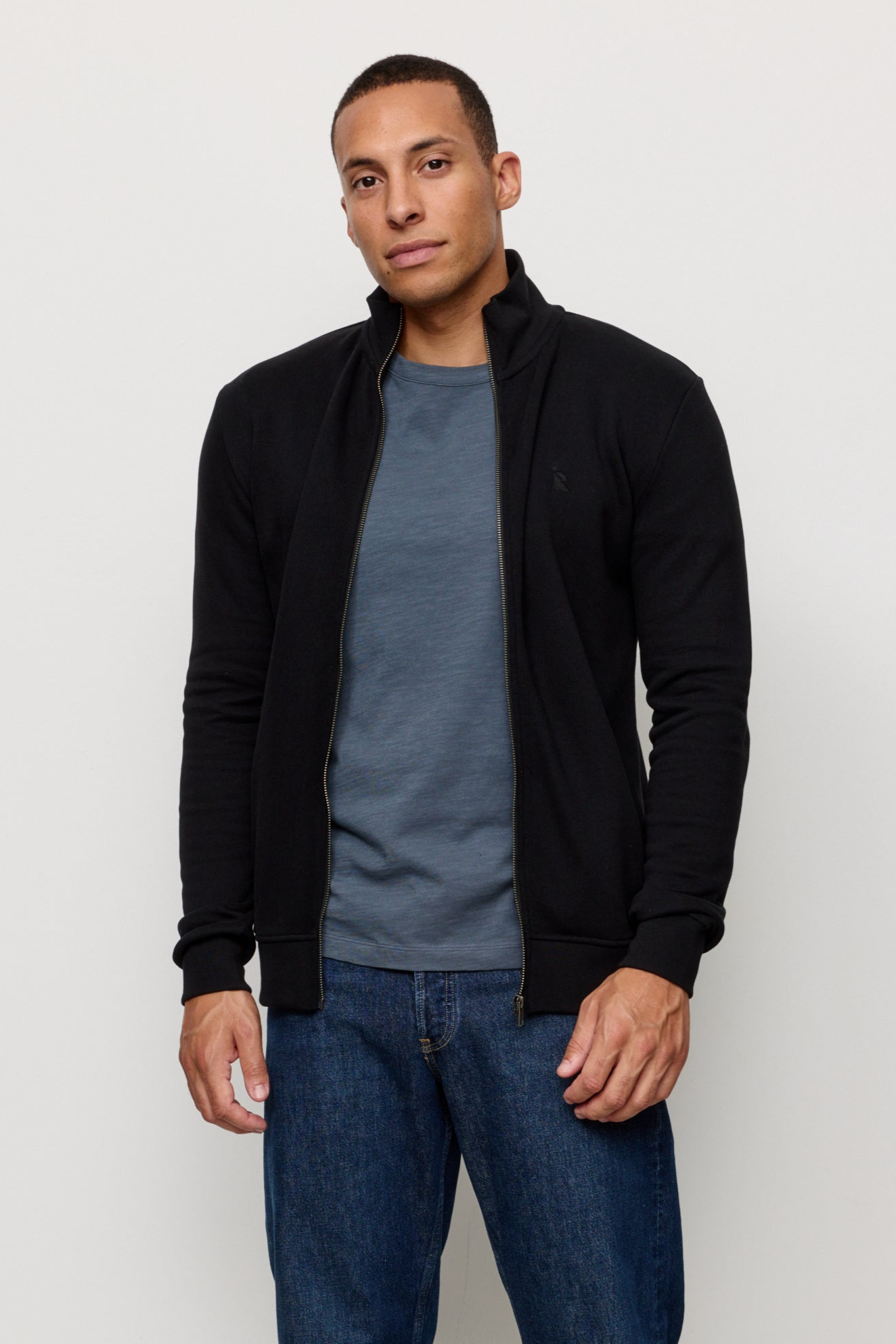 Image of Recolution mannen vegan Sweatjacket Camphor Zwart