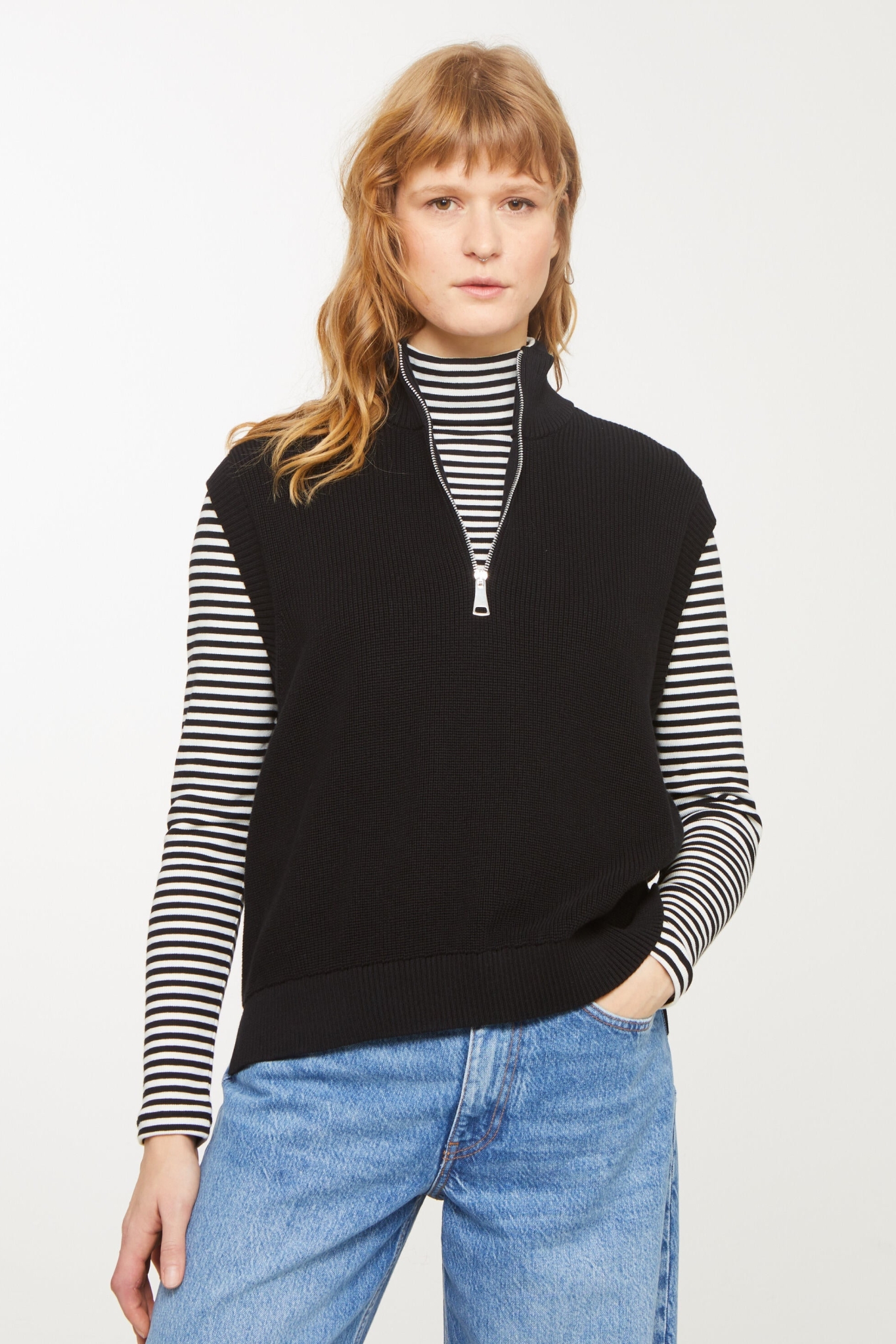 Recolution Damen vegan Pullunder Amantia Schwarz