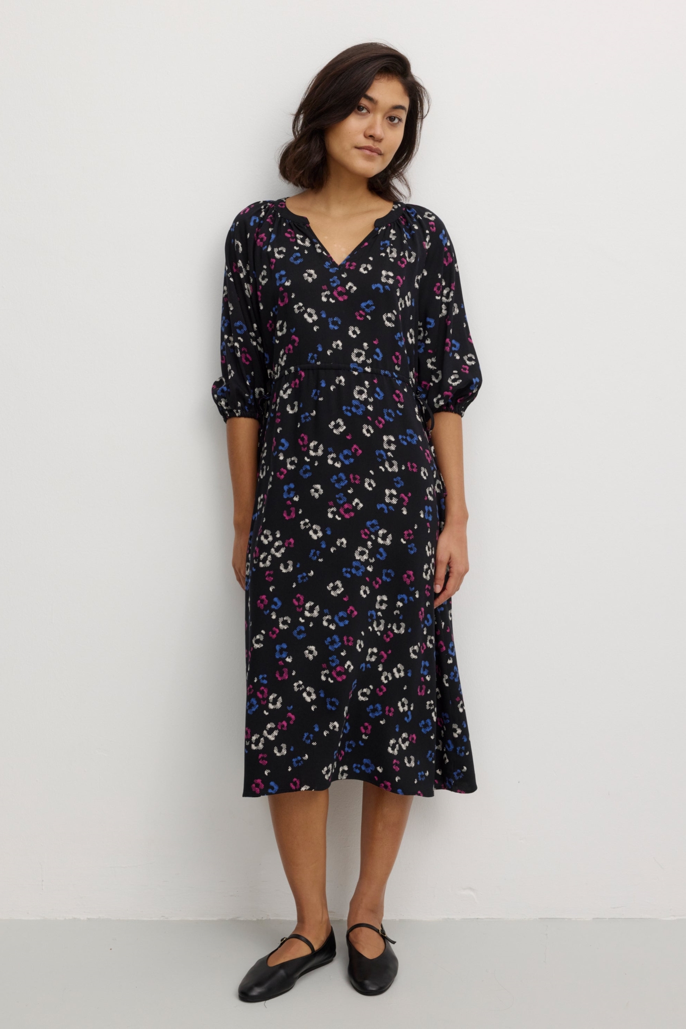Image of Recolution dames vegan Jurk Nemesia Blossom Zwart