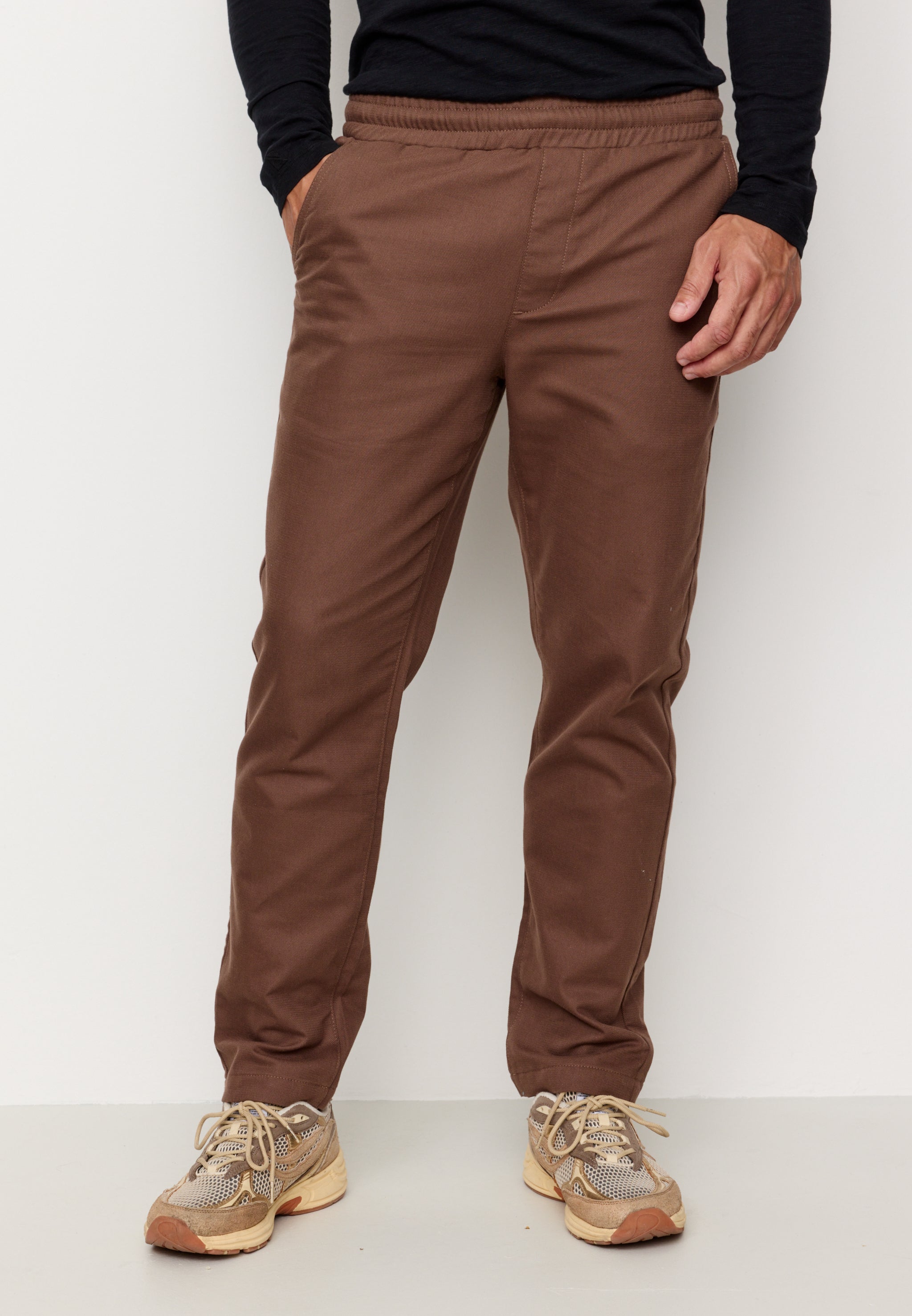 Recolution Chino Pants Tamarind Coffee Brown