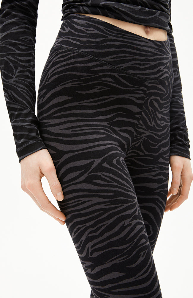 ARMEDANGELS womens vegan Leggings Faribaa Zebraraa Black