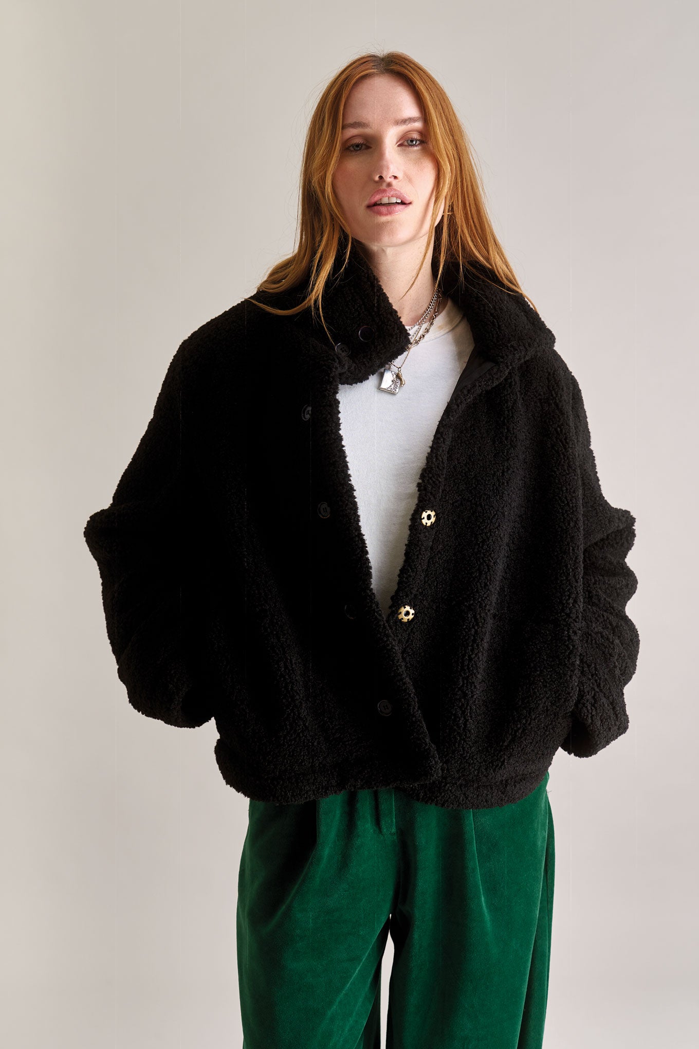 Image of KOMODO dames vegan Jas Isobel Zwart