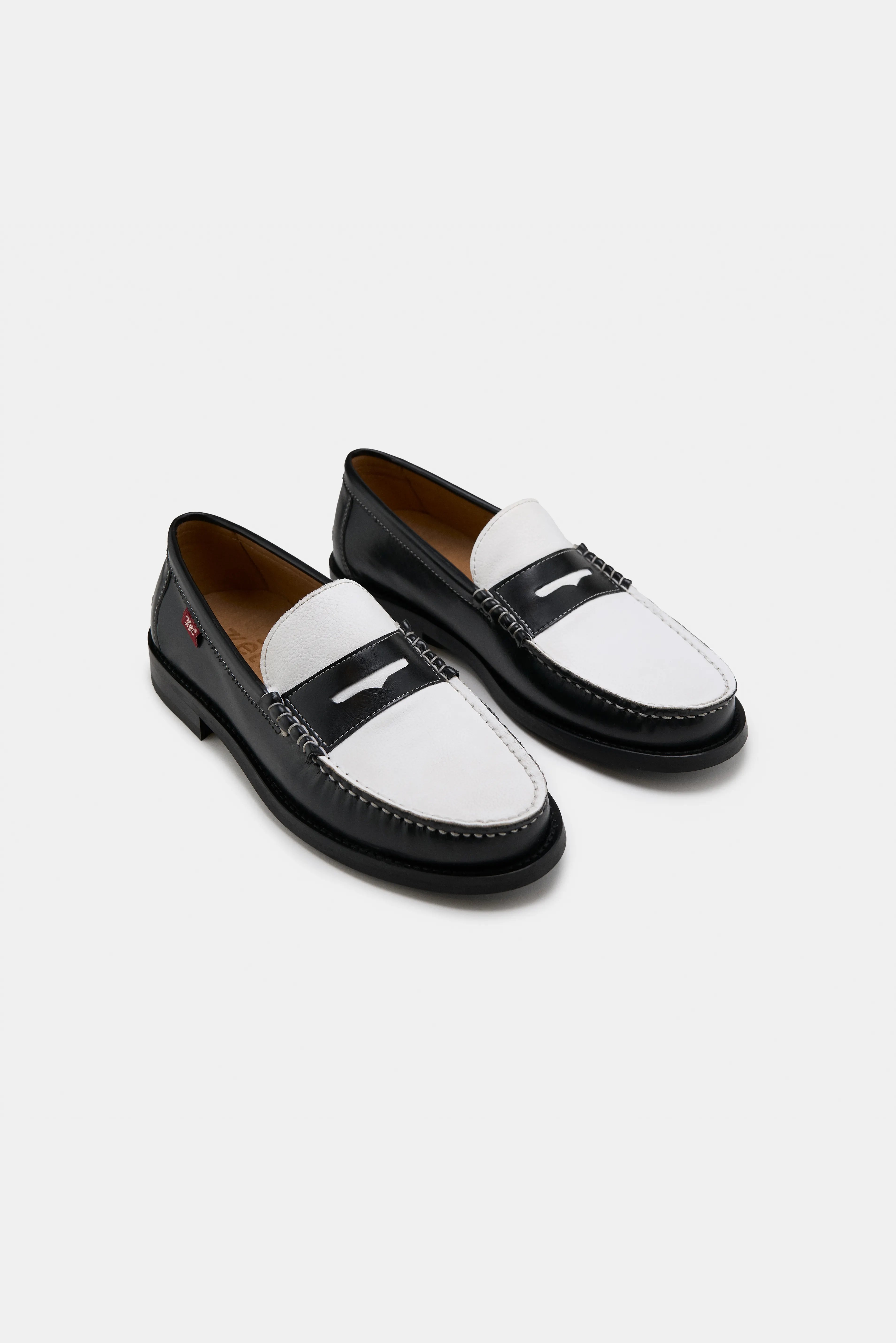 Image of Zèta mannen vegan Loafers Unisex Braga Zwart & Wit