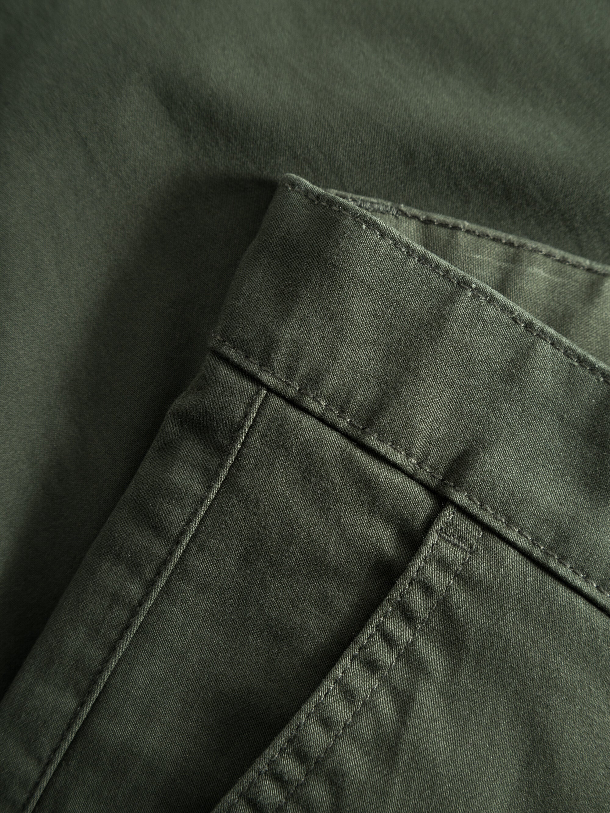 KnowledgeCotton Apparel Chino Pants Luca Slim Twill Forrest Night