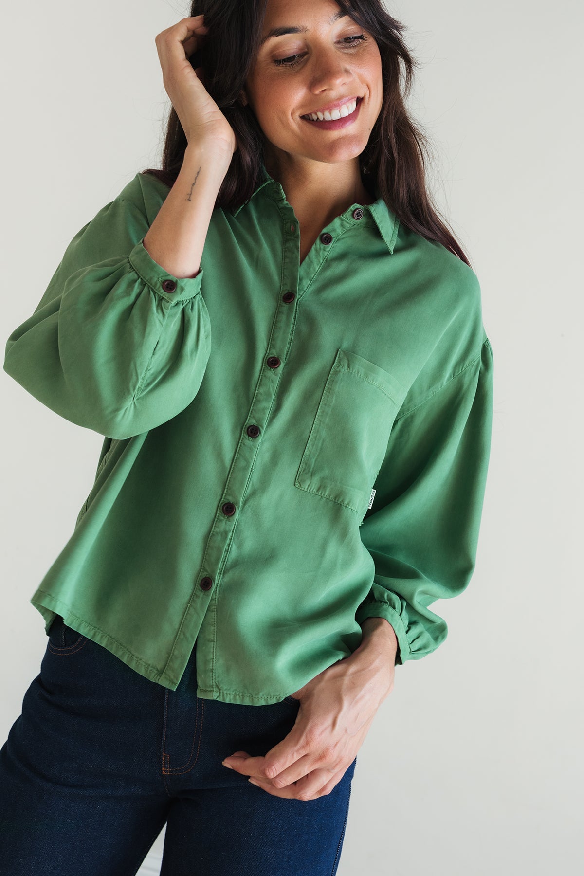 Image of TWOTHIRDS dames vegan Shirt Recco Groen