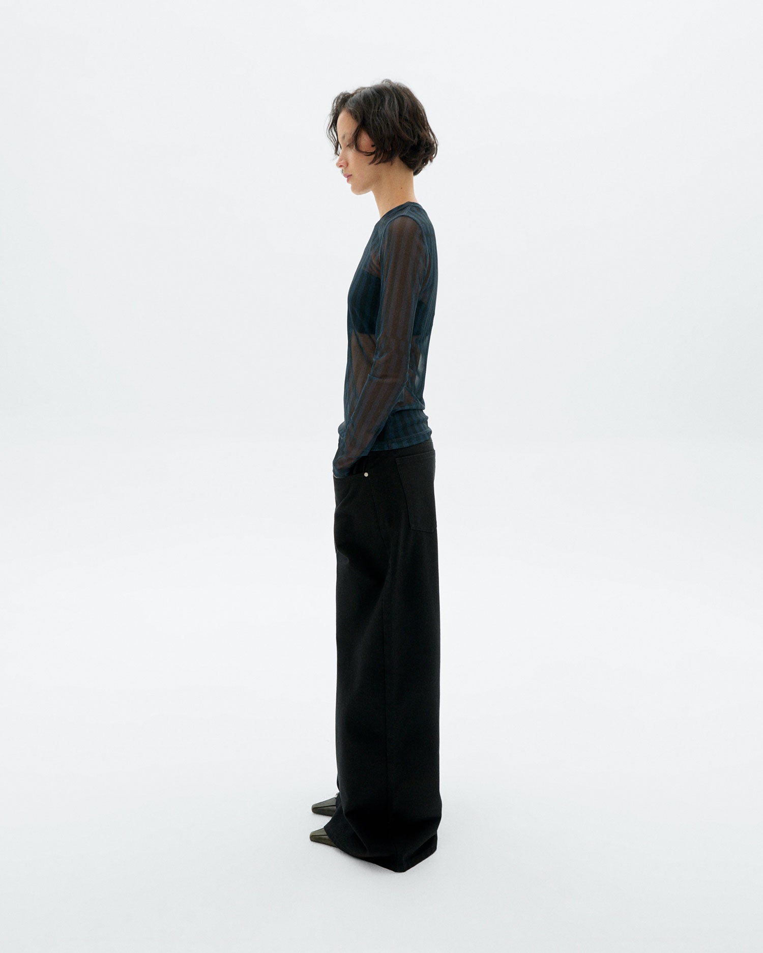 Thinking MU Hedda Broek Met Wijde Pijpen, Zwart