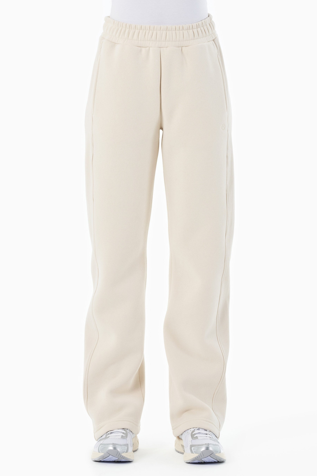 Image of ORGANICATION dames vegan Joggingbroek Polly Off White