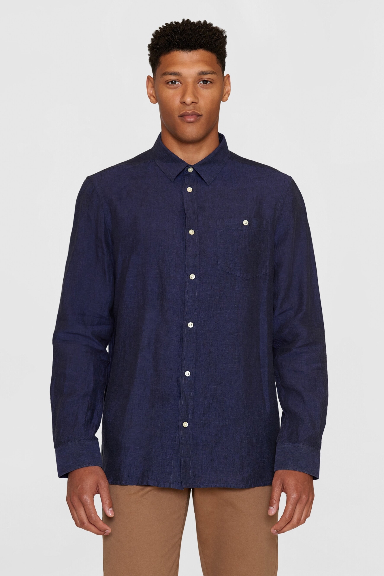 KnowledgeCotton Apparel Herren vegan Hemd Custom Fit Total Eclipse