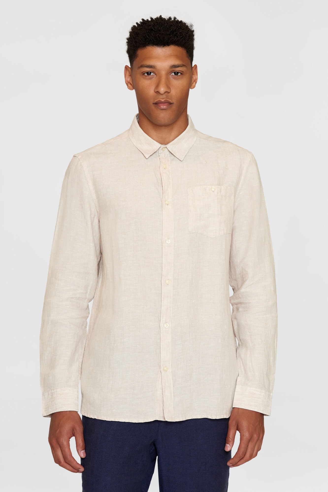 KnowledgeCotton Apparel Herren vegan Hemd Custom Fit Light Feather Gray