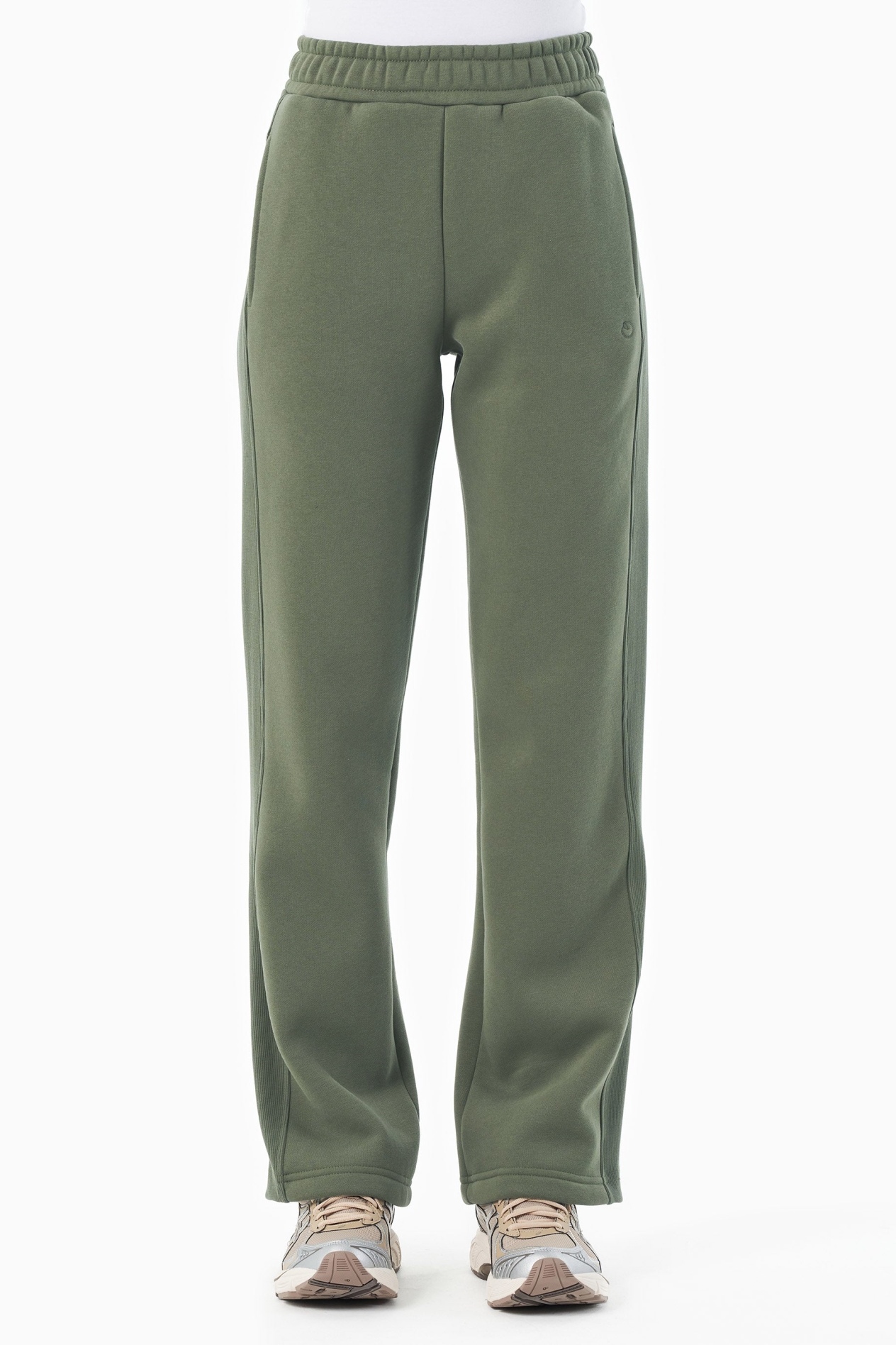 ORGANICATION Damen vegan Sweatpants Polly Olive