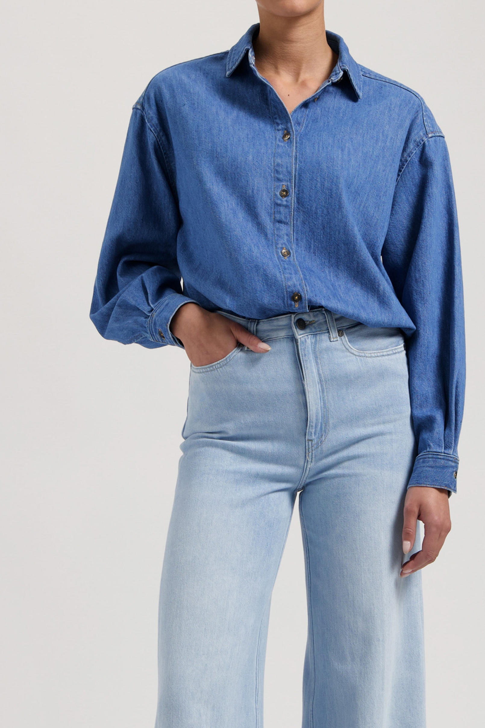 Image of MUD Jeans dames vegan Overhemd Van Denim Reese, Medium, Steenblauw