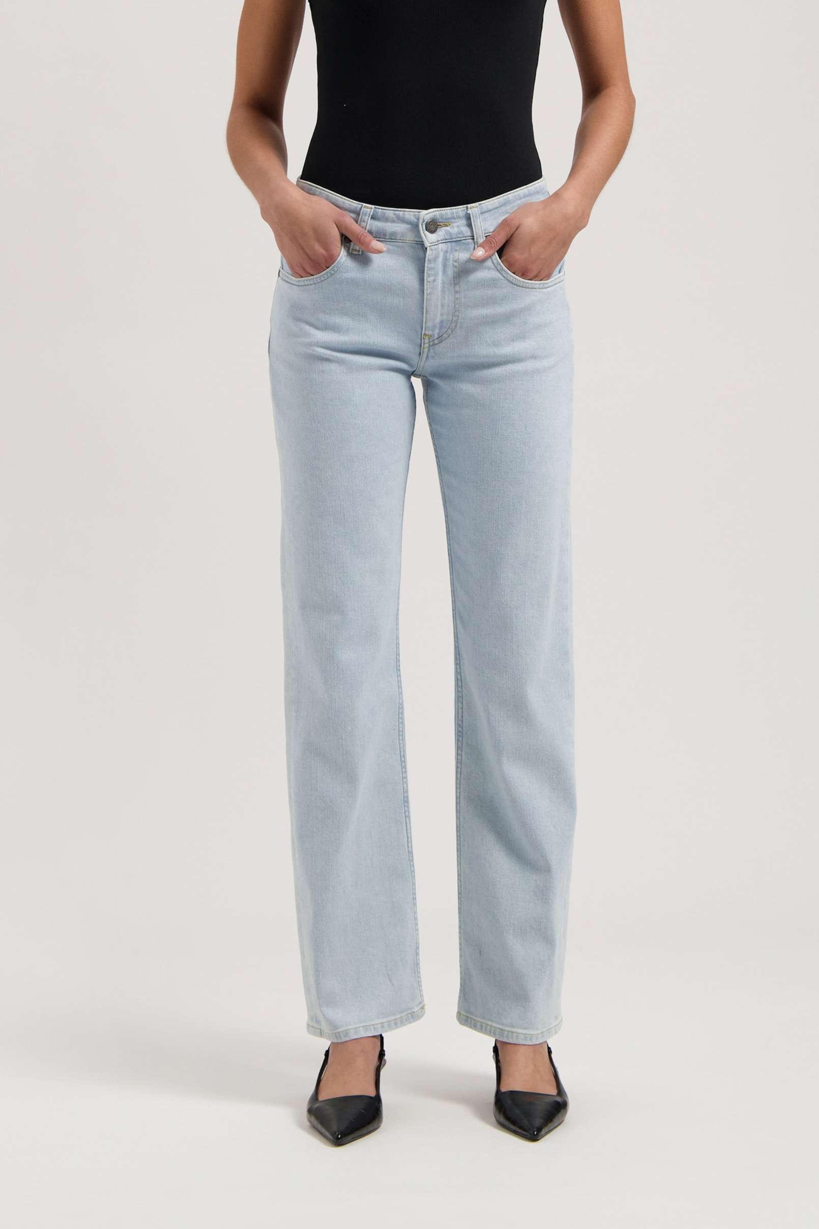 MUD Jeans Damen vegan Jeans Mid Straight Carry Light Stone