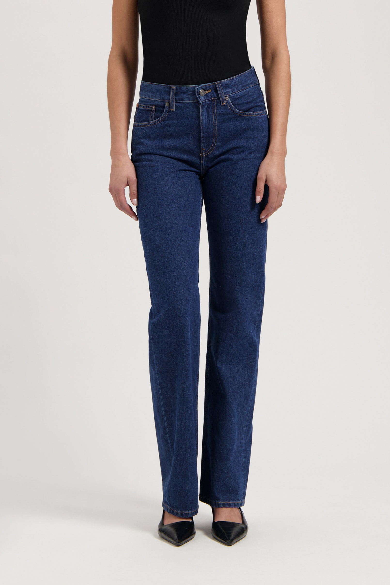 MUD Jeans Damen vegan Jeans Mid Loose Jamie Stone Indigo