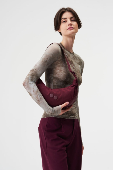 pinqponq Damen vegan Tasche Cross Body Krumm Klein Glasiert Rot