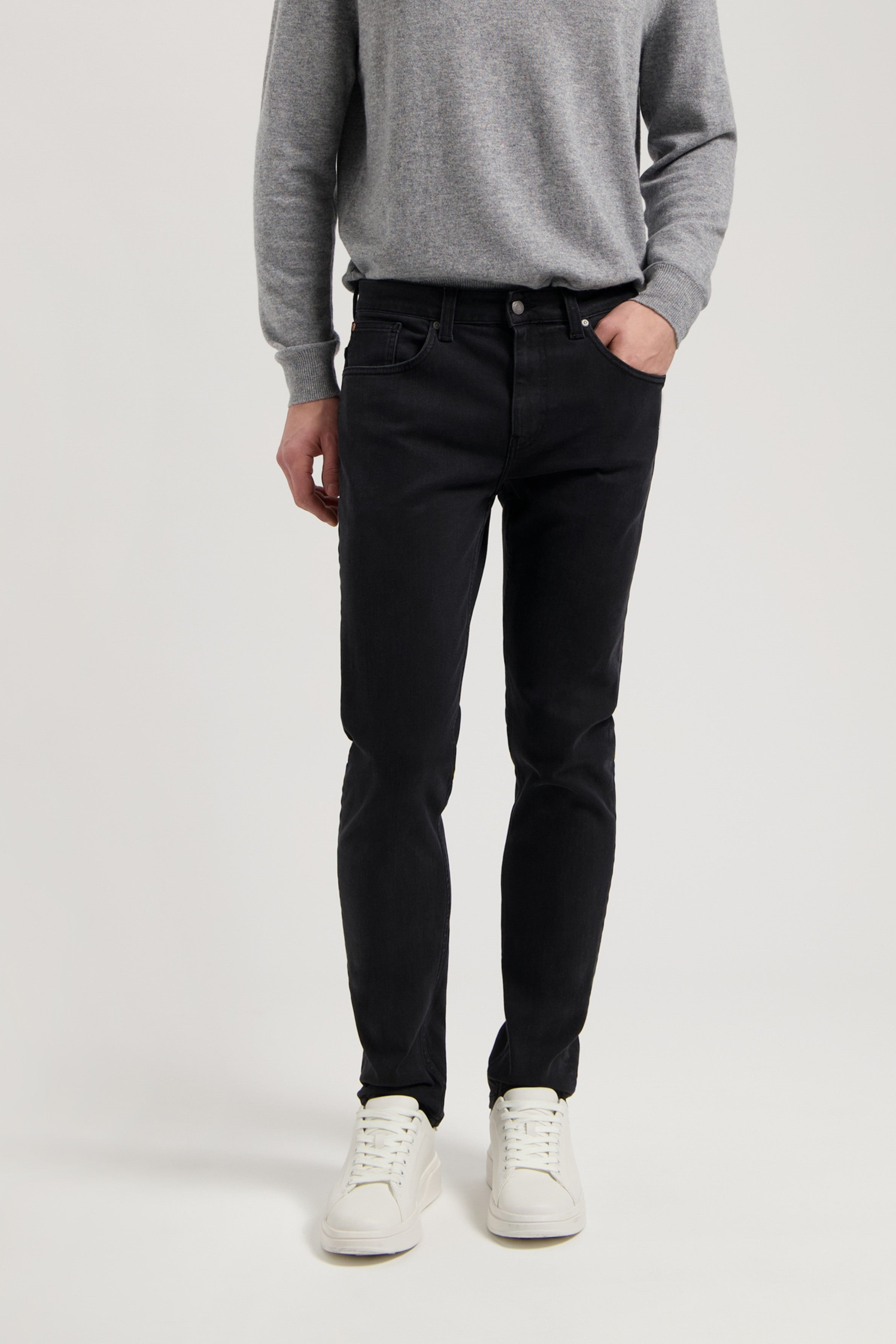 MUD Jeans Herren vegan Jeans Mid Slim Rick Stone Schwarz