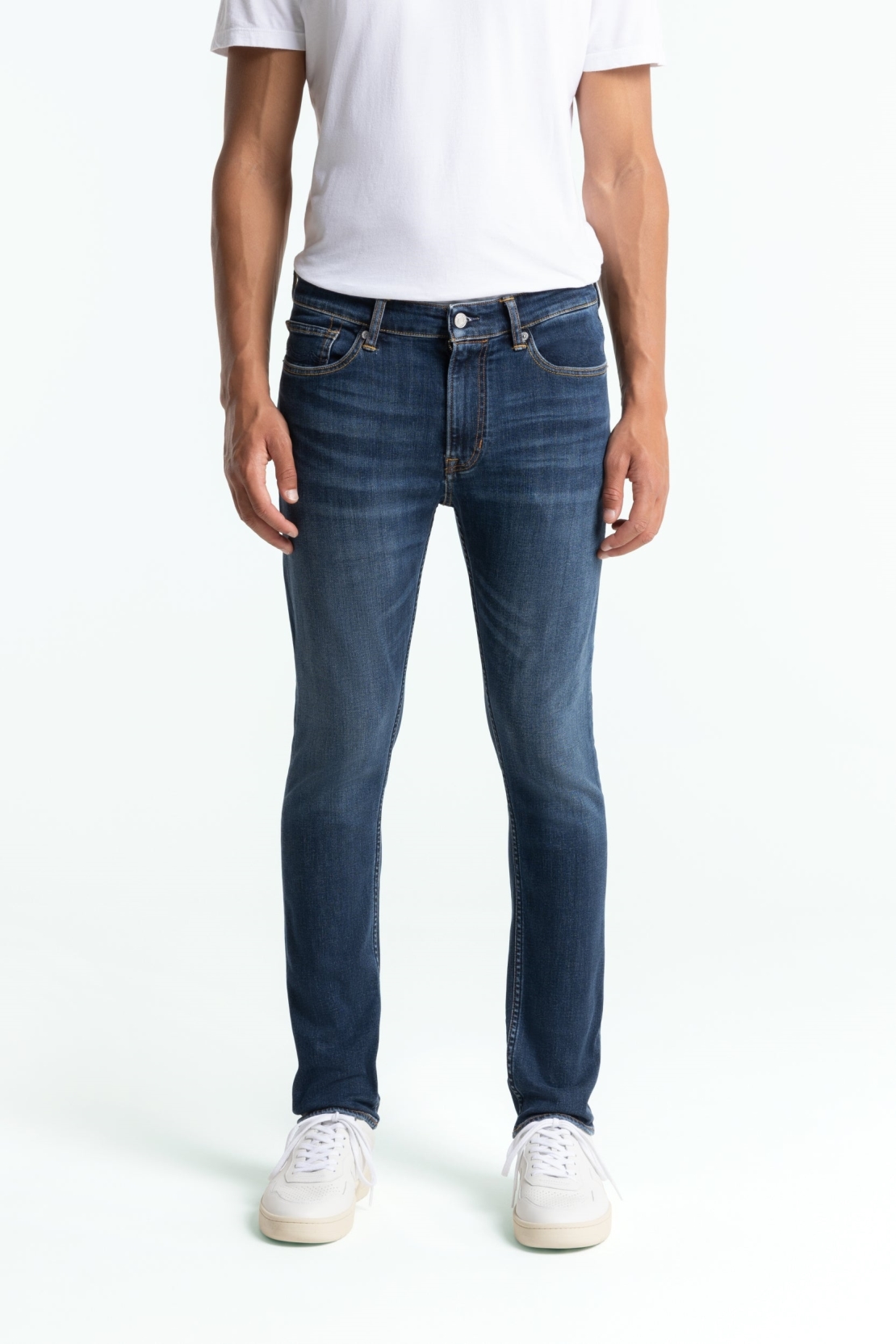 Image of Kings of Indigo mannen vegan John Clean Jeans Medium Washed Blauw