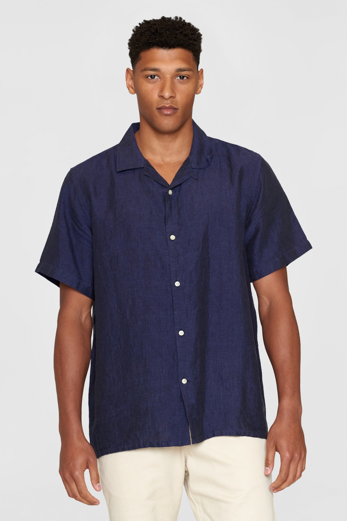 Image of KnowledgeCotton Apparel mannen vegan Shirt Met Korte Mouwen, Box Fit, Total Eclipse