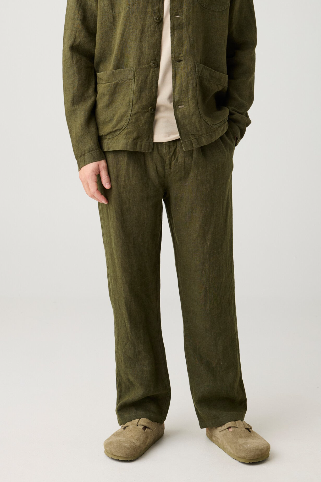 Image of KnowledgeCotton Apparel mannen vegan Broek Losvallend Linnen, Gebrand Olijfgroen