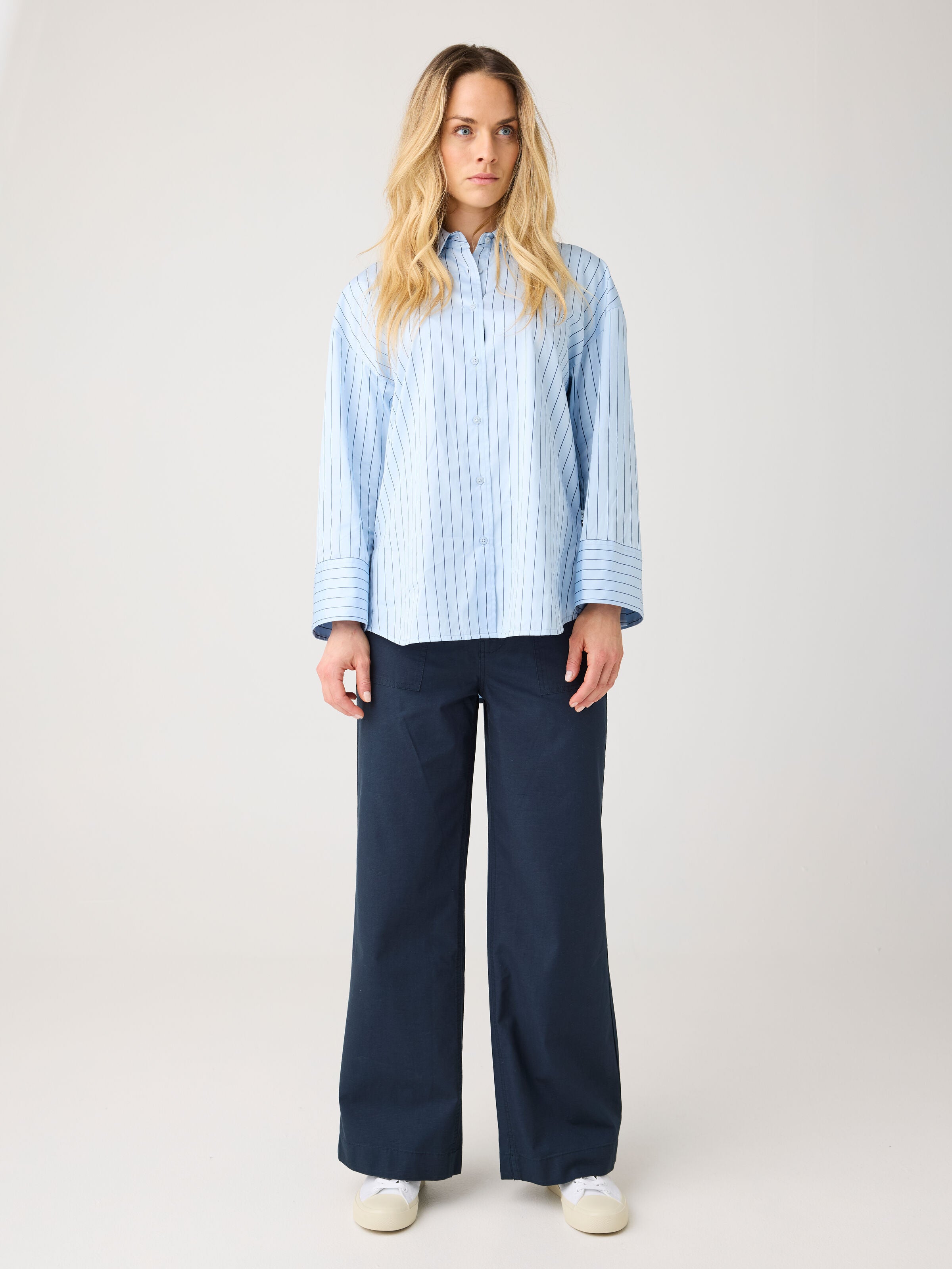 111379 - Damen vegan Hose Posey Weit Slub Total Eclipse Navy