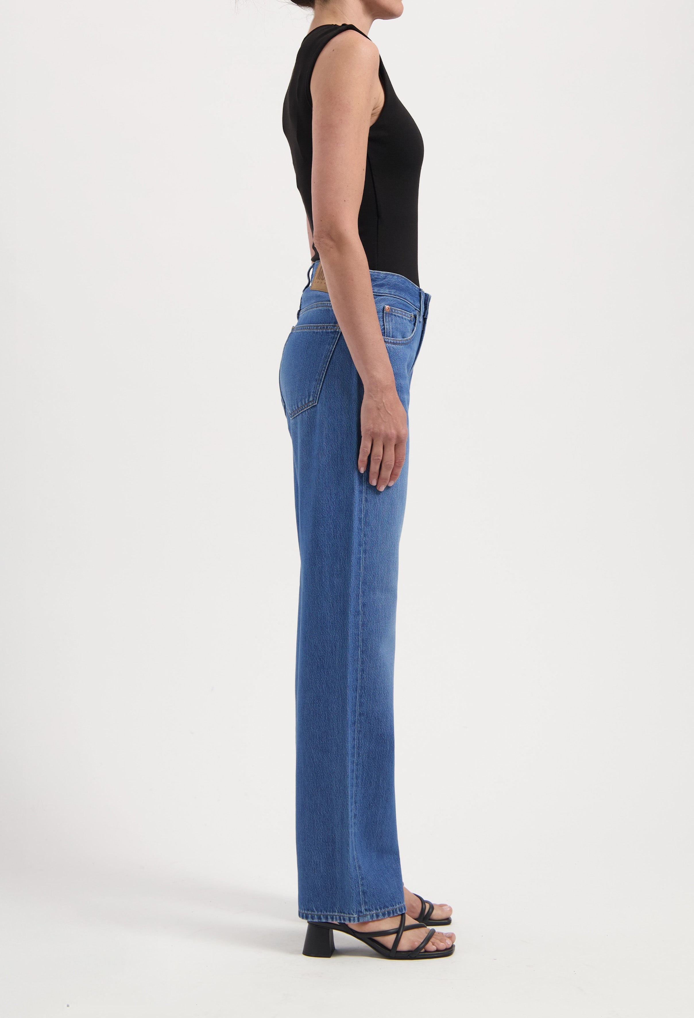 111485 - Damen vegan Jeans Mid Loose Flow Jamie Medium Vintage Stone 111485 - Damen vegan Jeans Mid Loose Flow Jamie Medium Vintage Stone