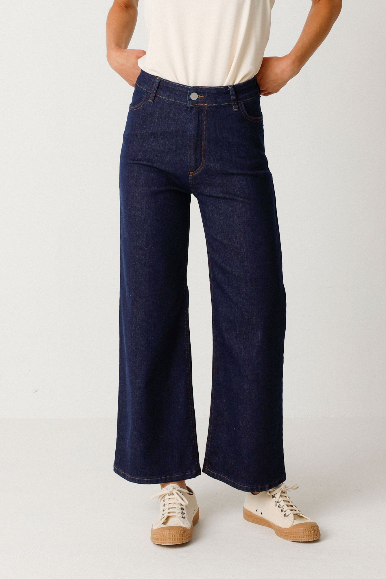 Image of SKFK dames vegan Broek Ane Marineblauw