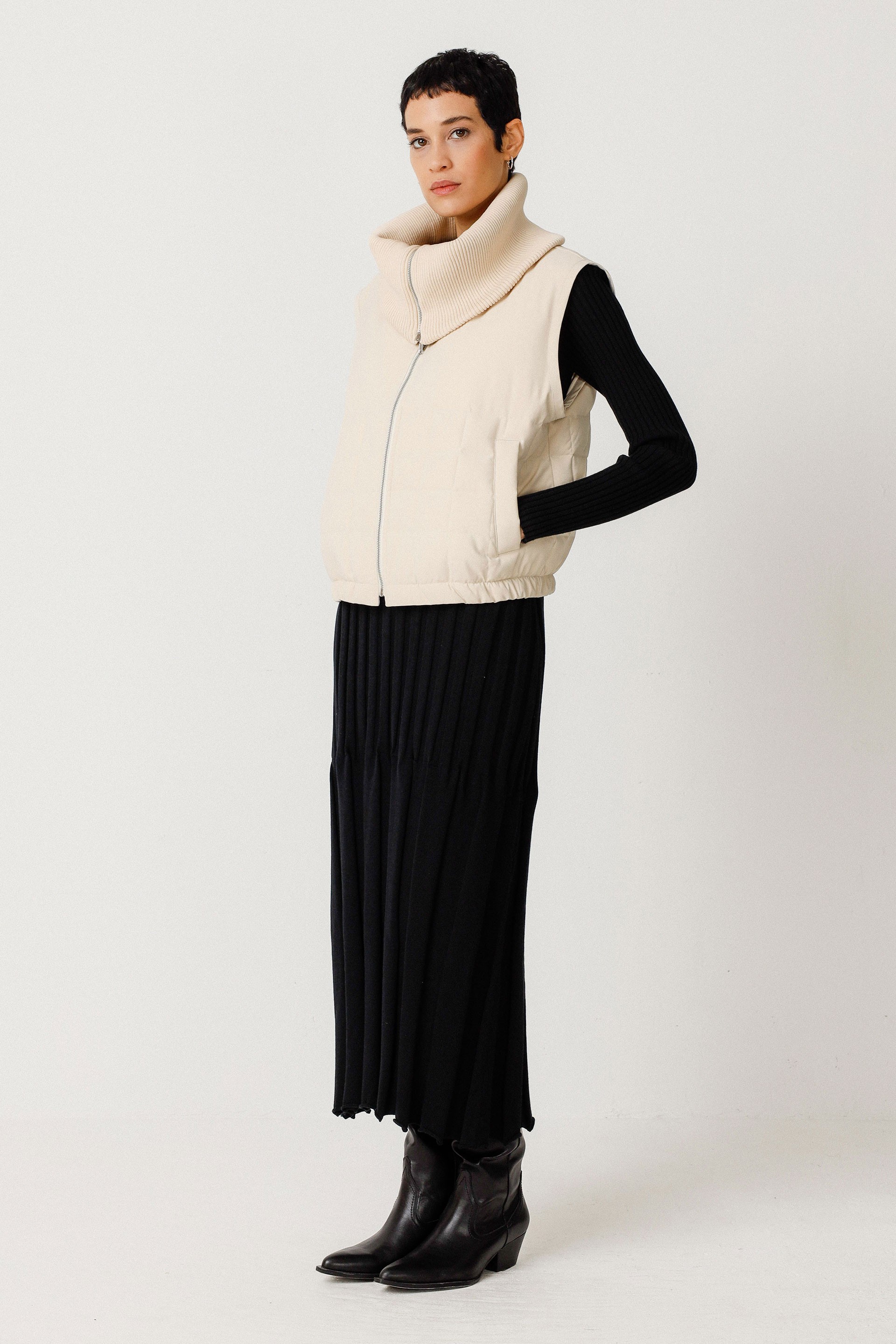 SKFK womens vegan Vest Amila Beige