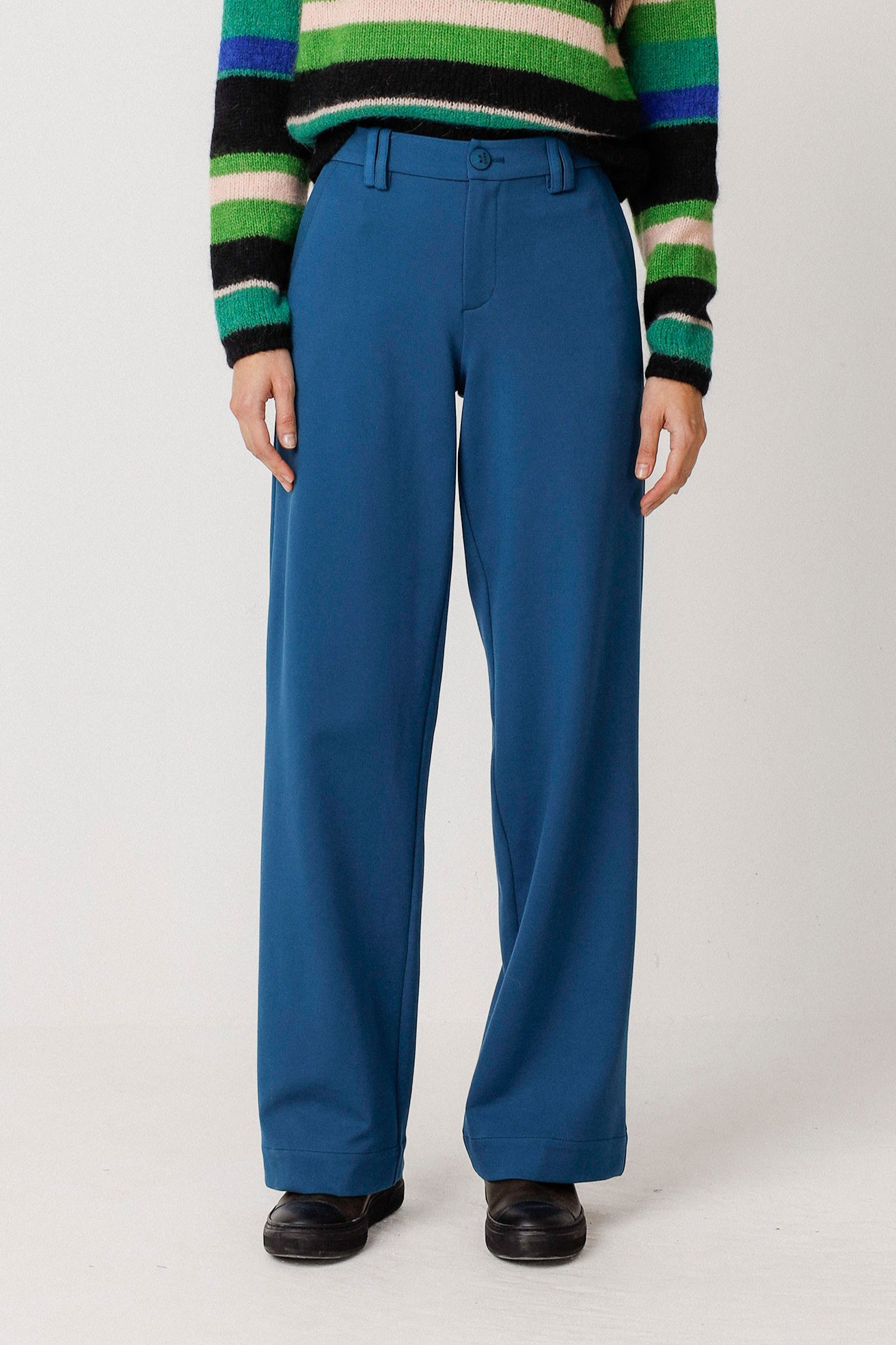 Image of SKFK dames vegan Broek Nekane Blauw