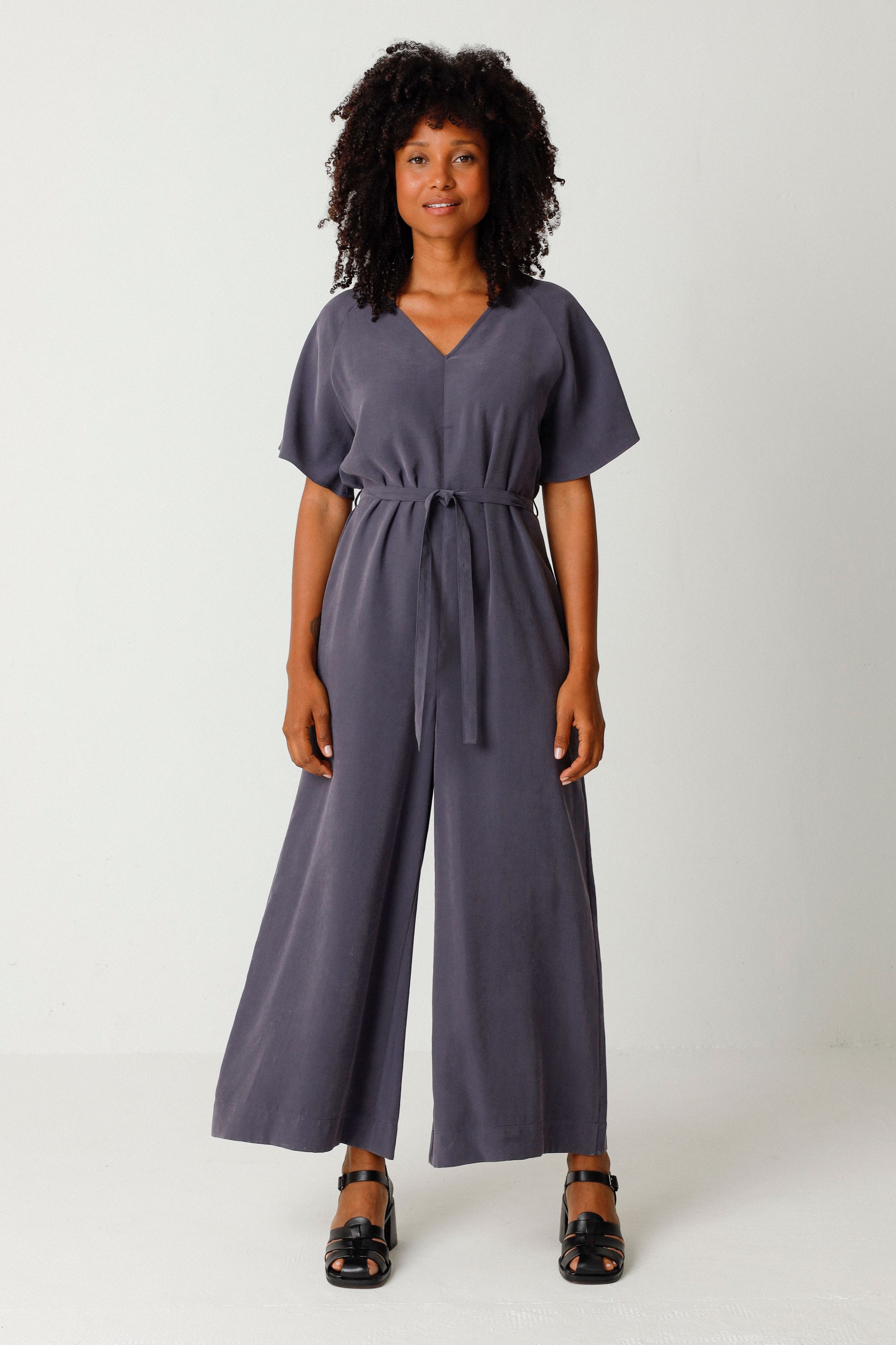 Image of SKFK dames vegan Jumpsuit Kaie Grijs