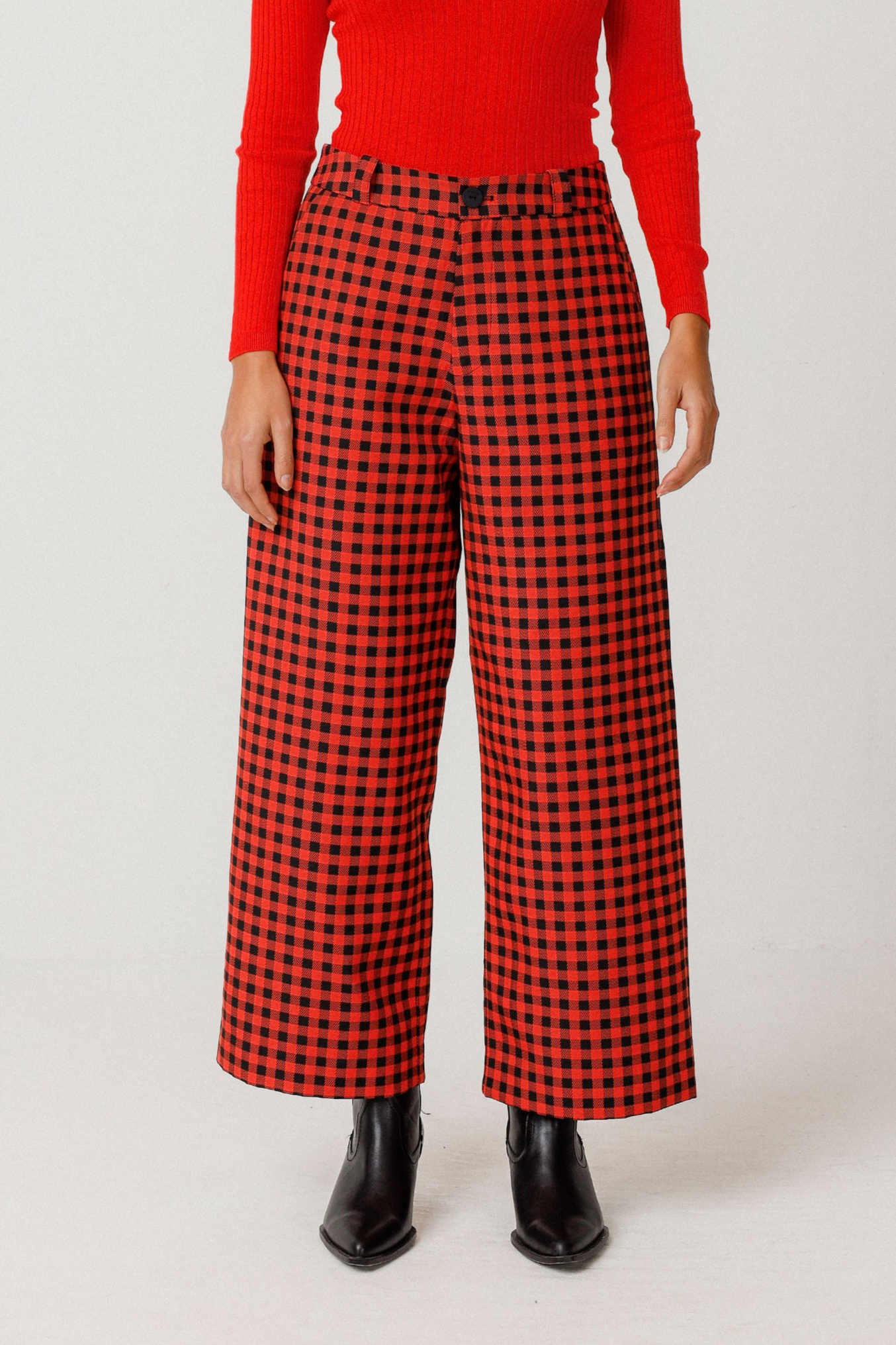 Image of SKFK dames vegan Broek Burne Red