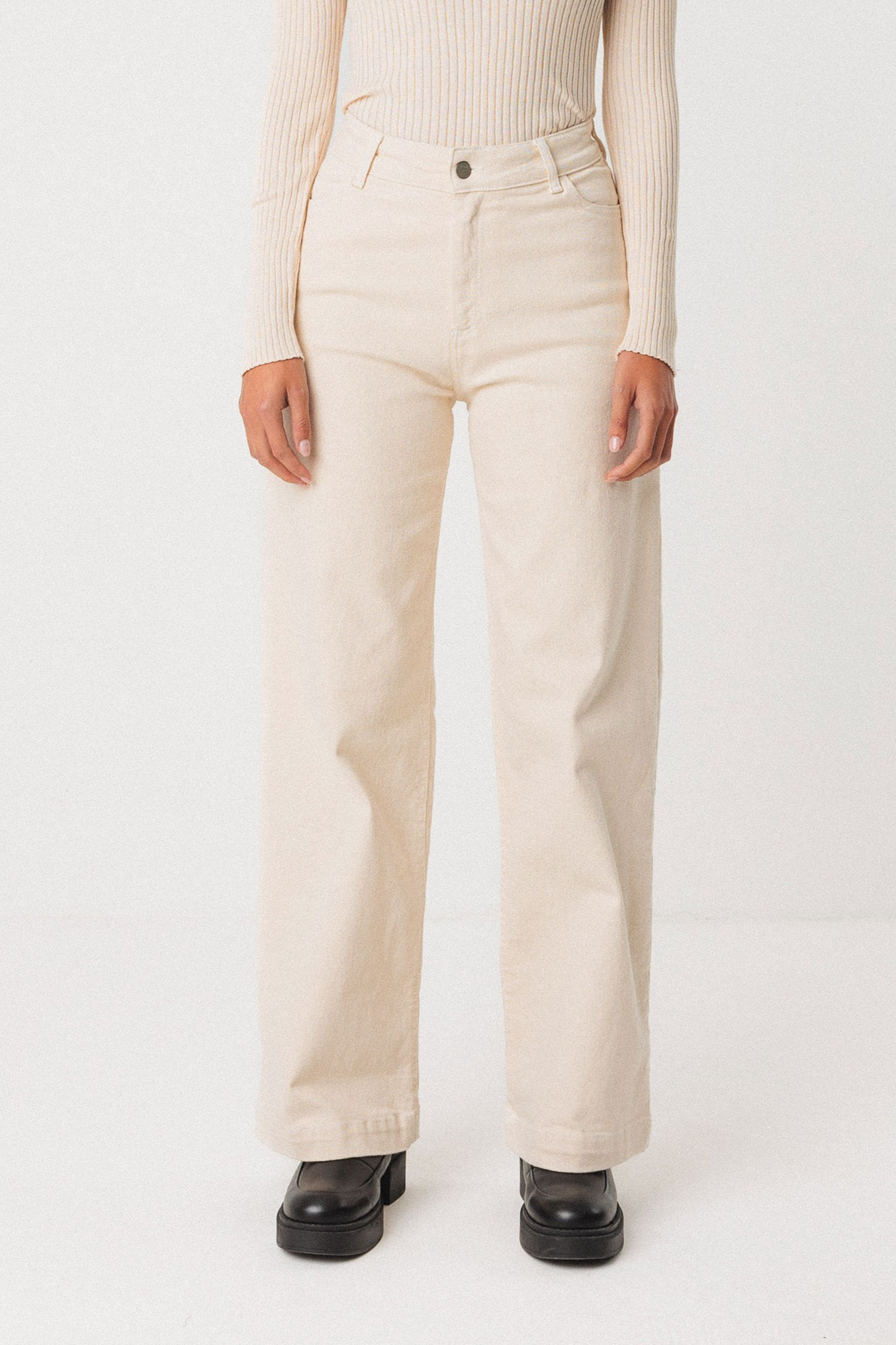 Image of SKFK dames vegan Broek Ainhize Beige