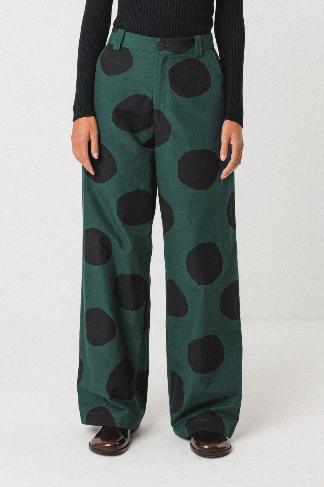 Image of SKFK dames vegan Broek Napari Groen/Zwart