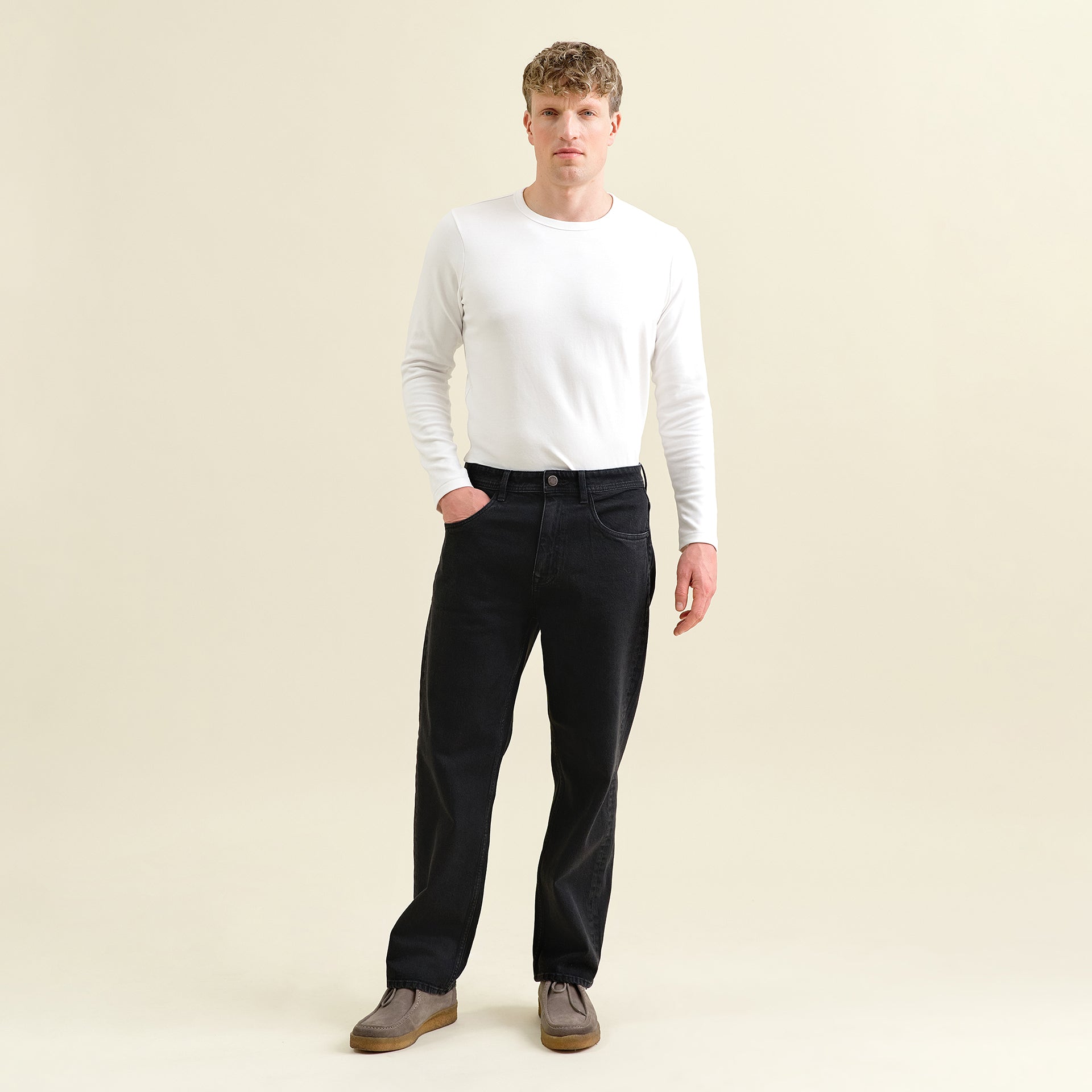 Dawn Jeans Vega Relaxed Straight Zwart