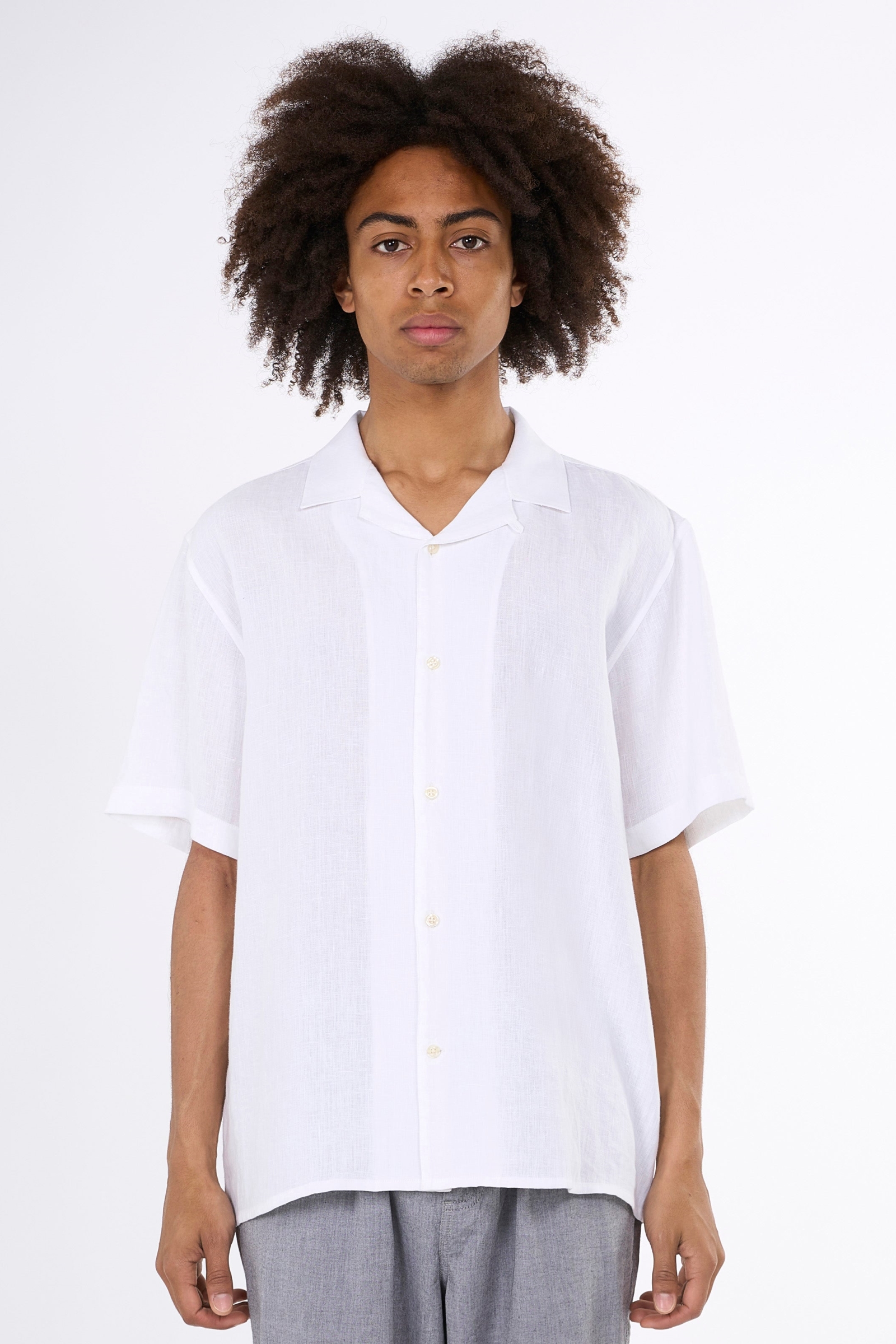 Image of KnowledgeCotton Apparel mannen vegan Shirt Met Korte Mouwen, Box Fit Model, Helder Wit