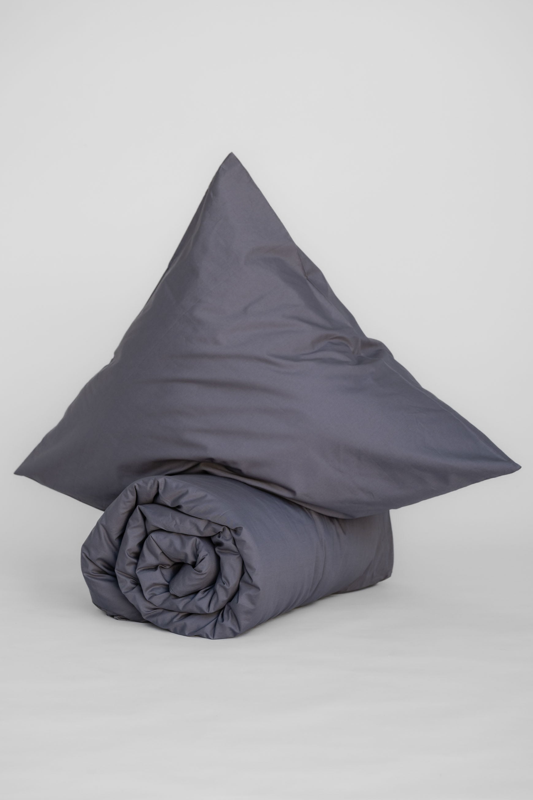 Image of MELA unisex vegan Beddengoedset Majuli Basaltgrijs