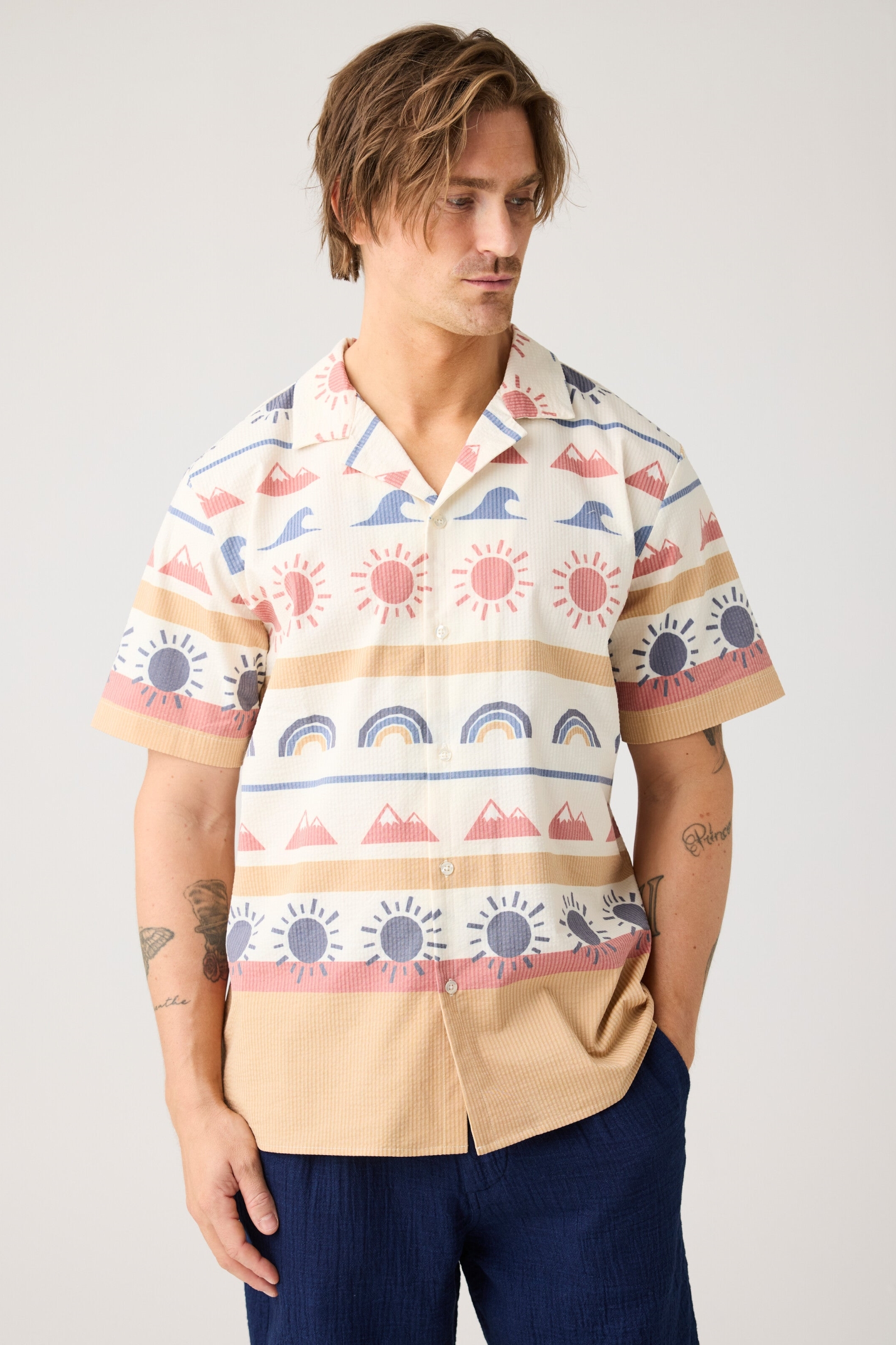 Image of KnowledgeCotton Apparel mannen vegan T-Shirt Met Relaxte Print, Korte Mouwen En Veelkleurige Print.