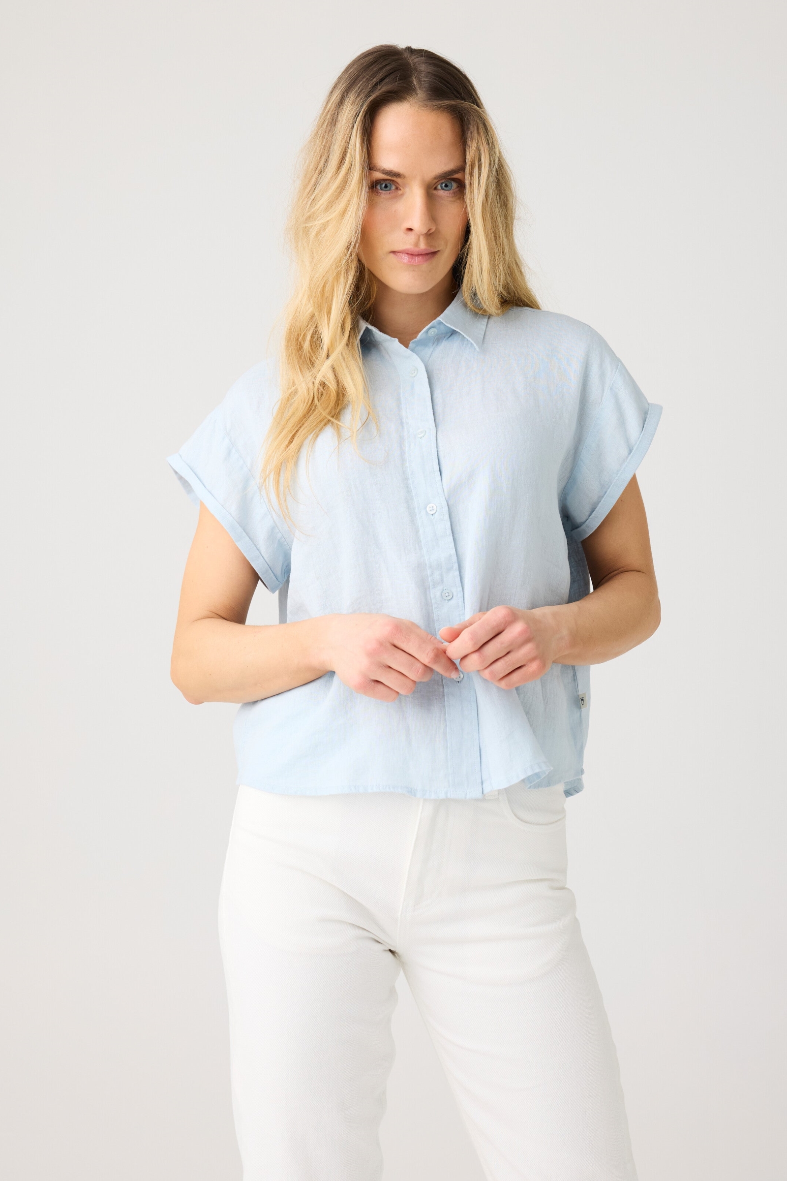 Image of KnowledgeCotton Apparel dames vegan Shirt Aster Fold Up Skyway Lichtblauw