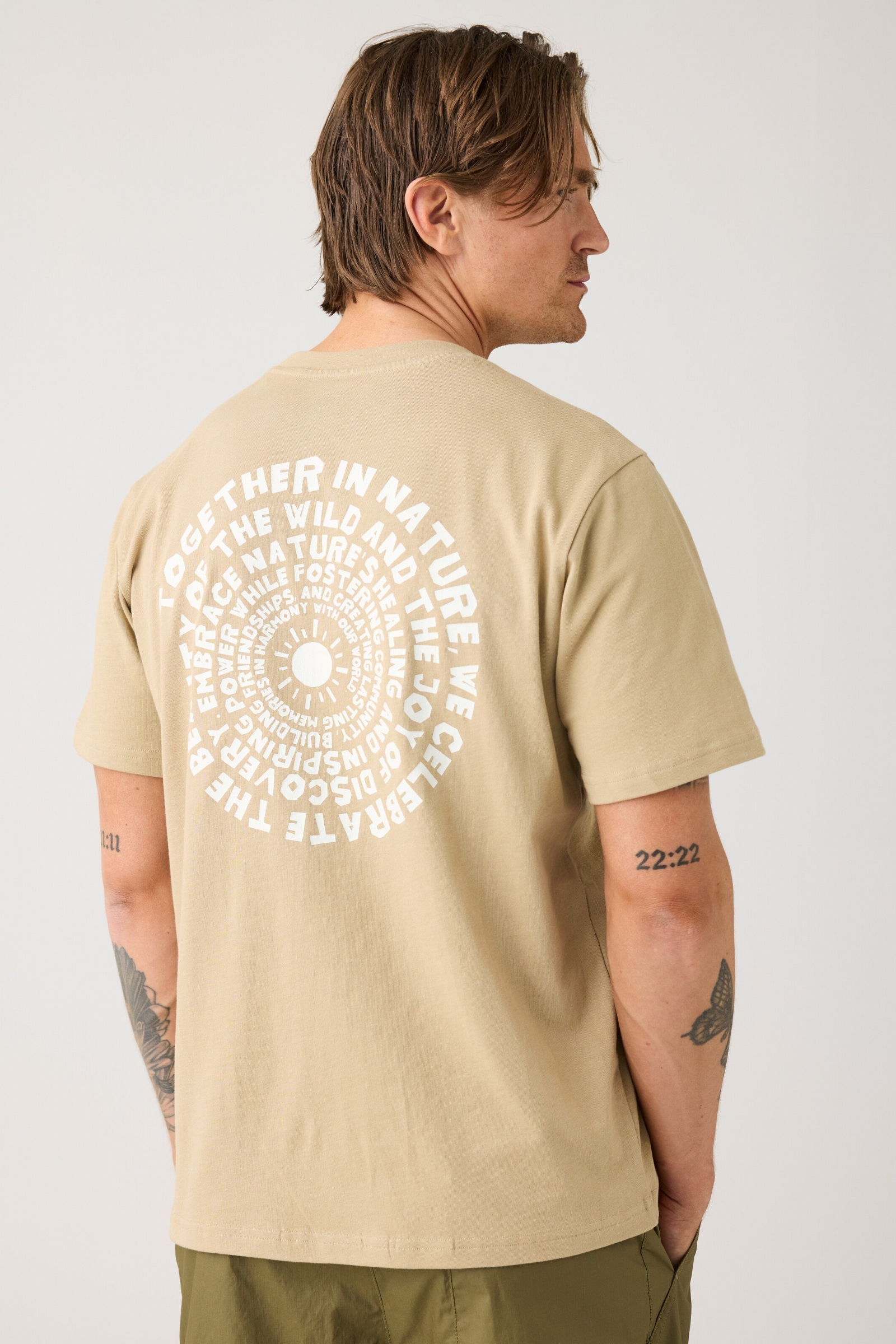 Image of KnowledgeCotton Apparel mannen vegan T-Shirt Met Print Op De Achterkant (Keperstof) In Beige