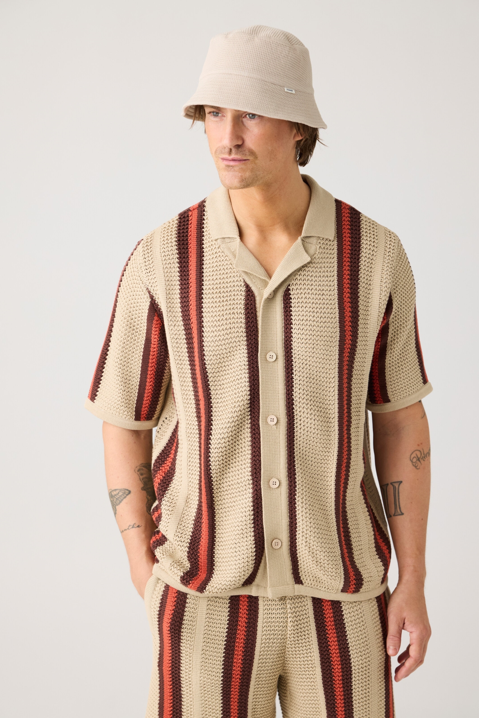 Image of KnowledgeCotton Apparel mannen vegan Gebreid Overhemd, Normaal Model, Gestreept, Rood