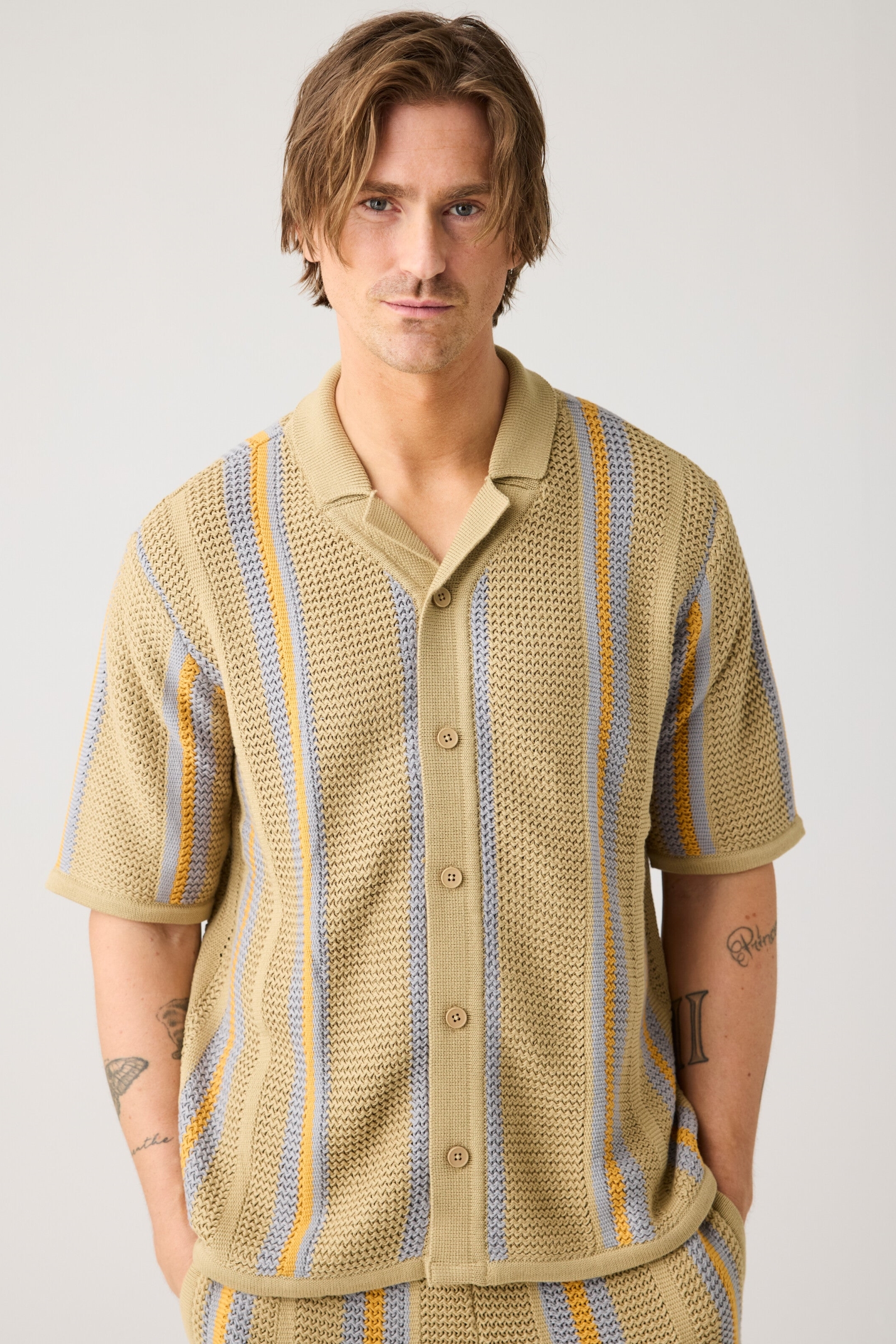 Image of KnowledgeCotton Apparel mannen vegan Gebreid Overhemd Met Strepen, Normaal Model, Beige