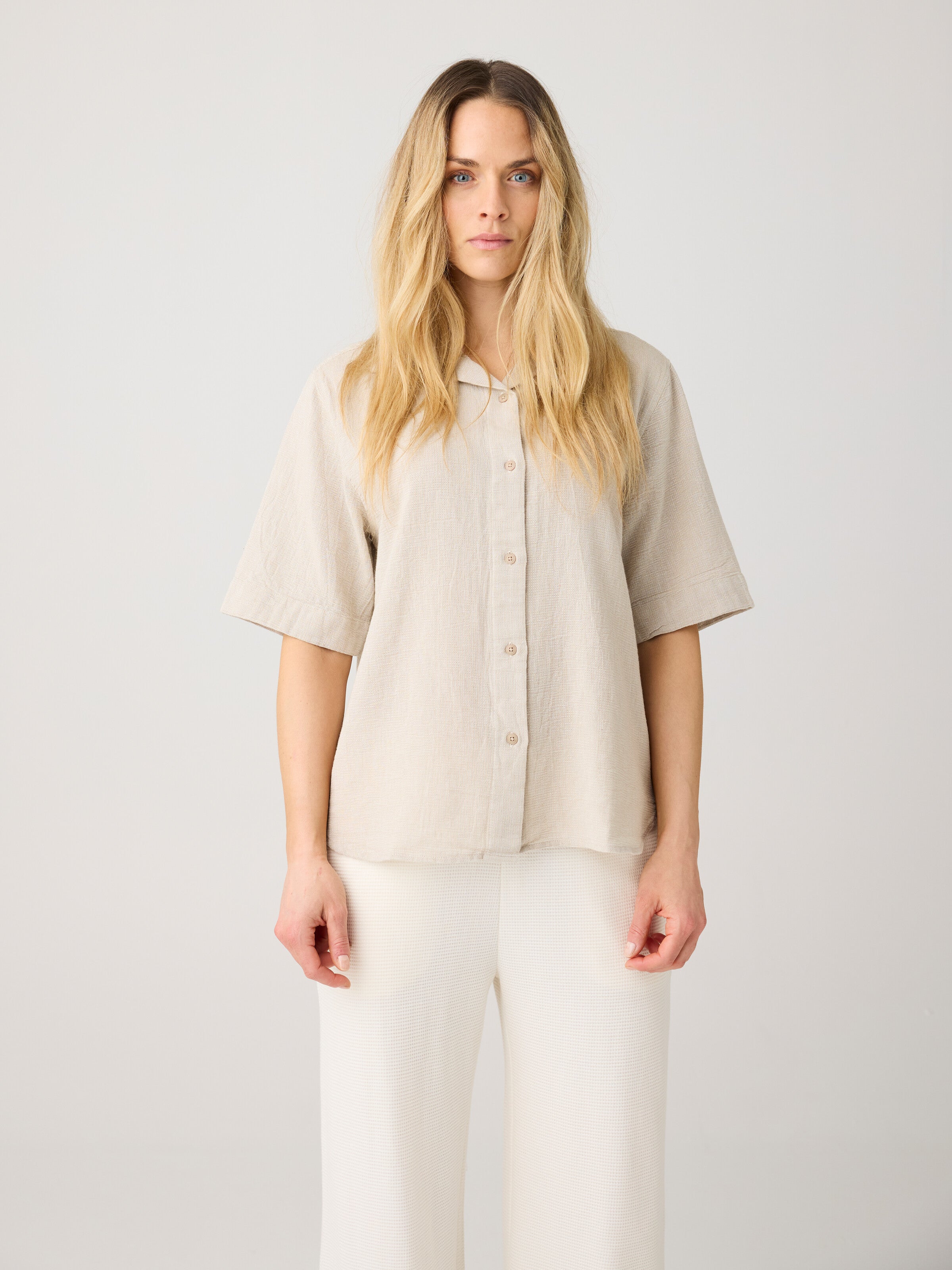 KnowledgeCotton Apparel womens vegan Shirt Structure Short Sleeve Twill Beige