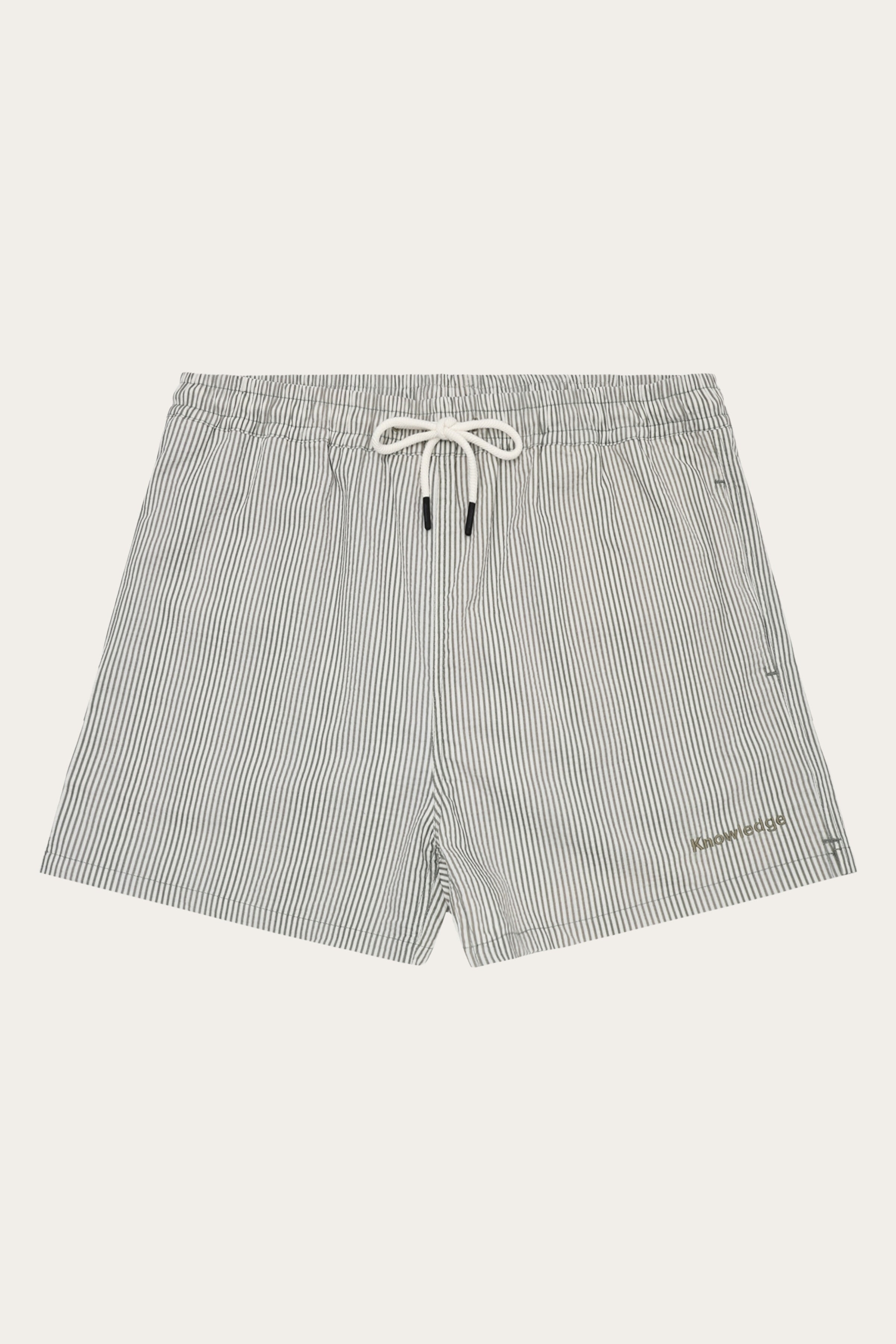 KnowledgeCotton Apparel Herren vegan Badeshorts Mid Thigh Seersucker Grün Gestreift