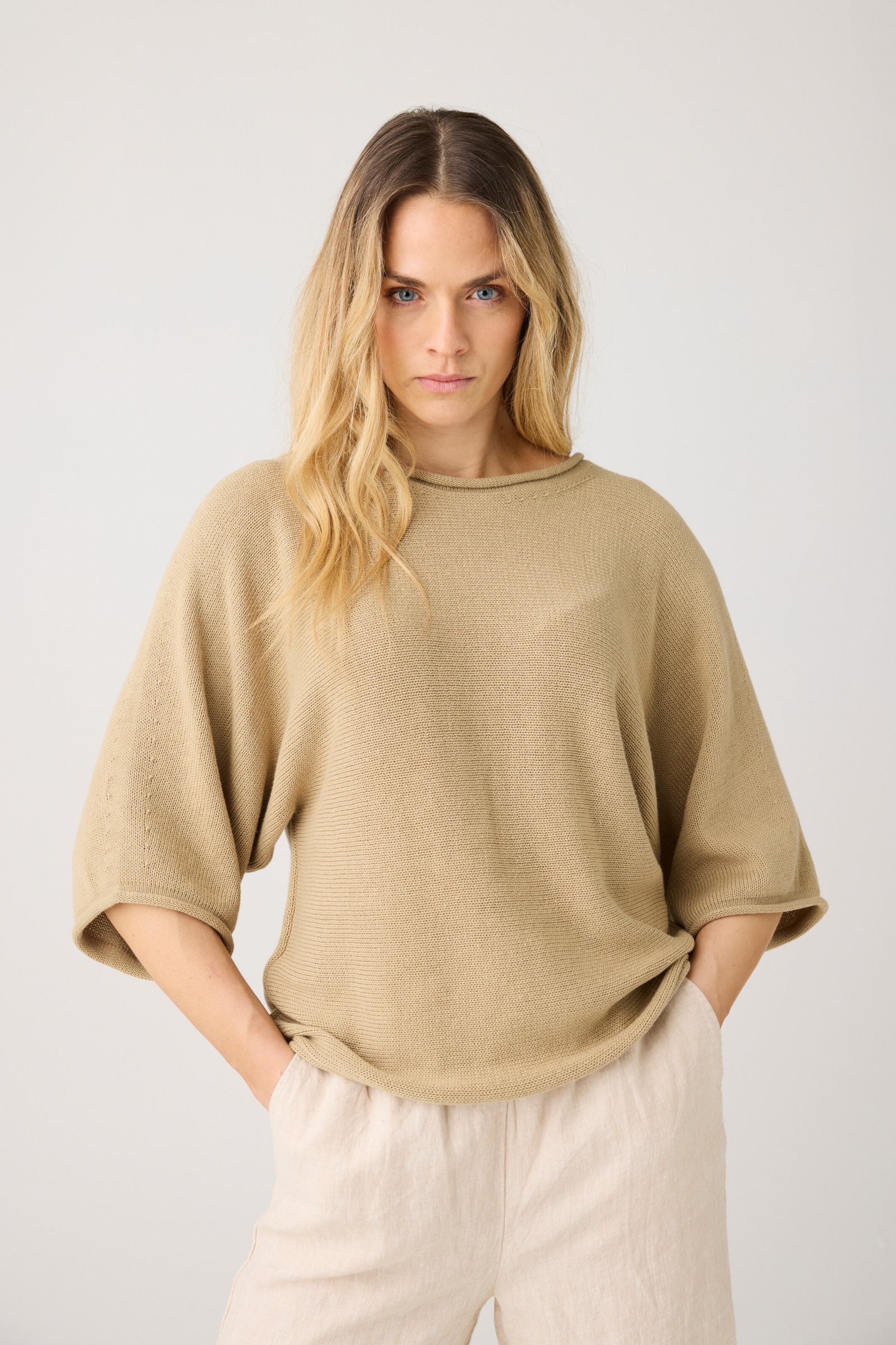 KnowledgeCotton Apparel Damen vegan Strickoberteil Fledermausärmel Twill Beige