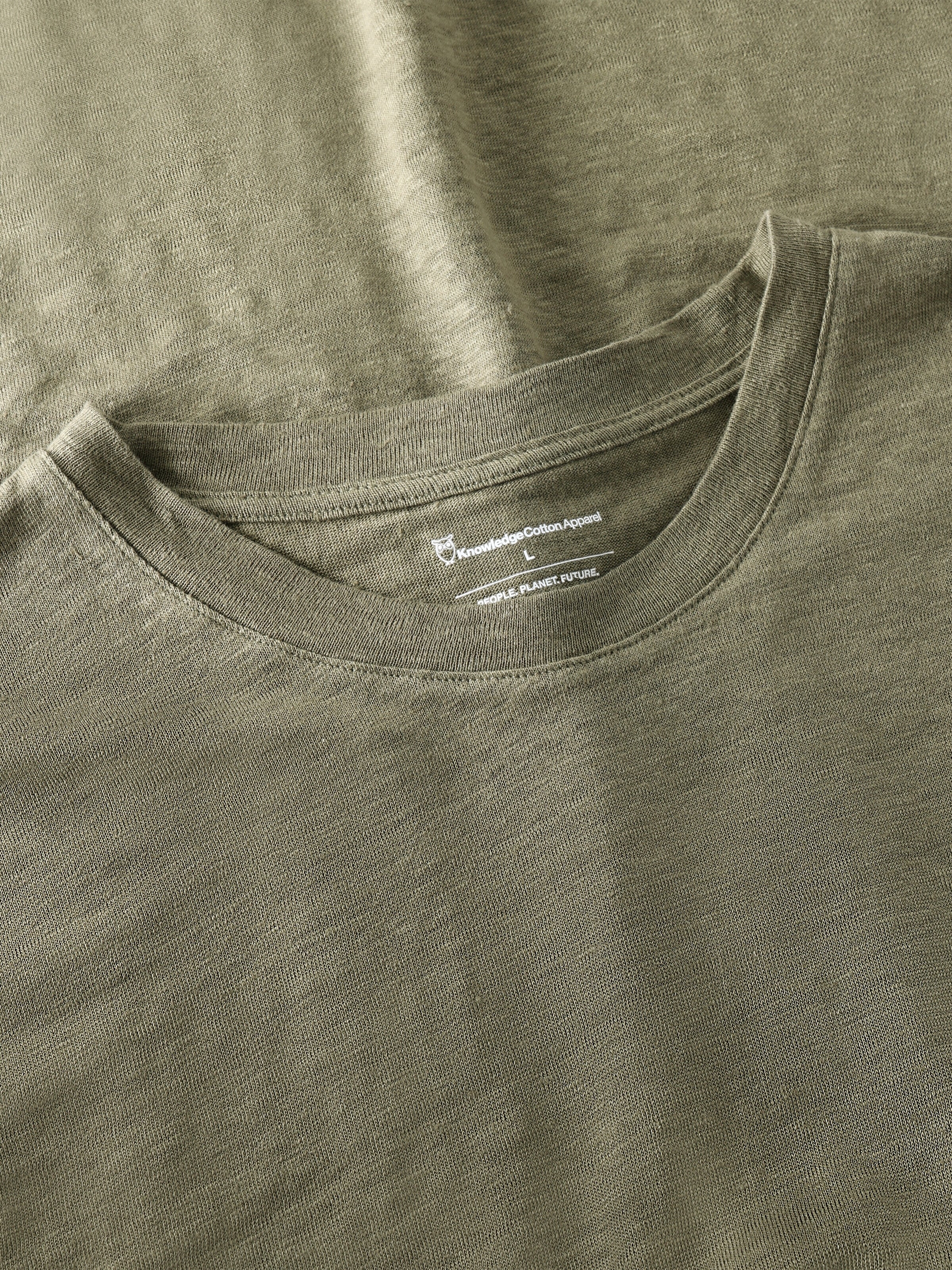 KnowledgeCotton Apparel men vegan T-Shirt Men Linen Burned Olive