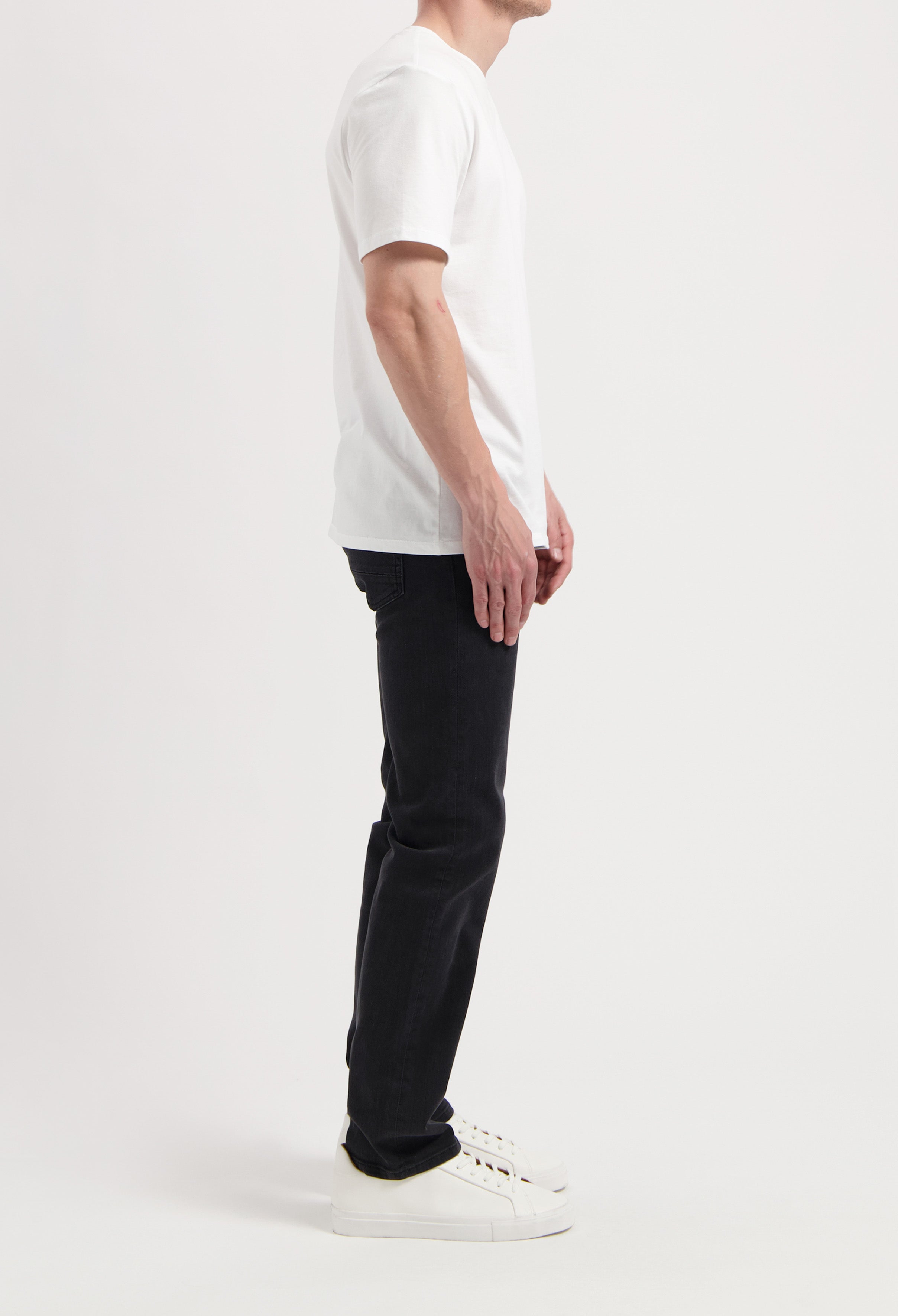 MUD Jeans men vegan Jeans Mid Straight Bryce Stone Black