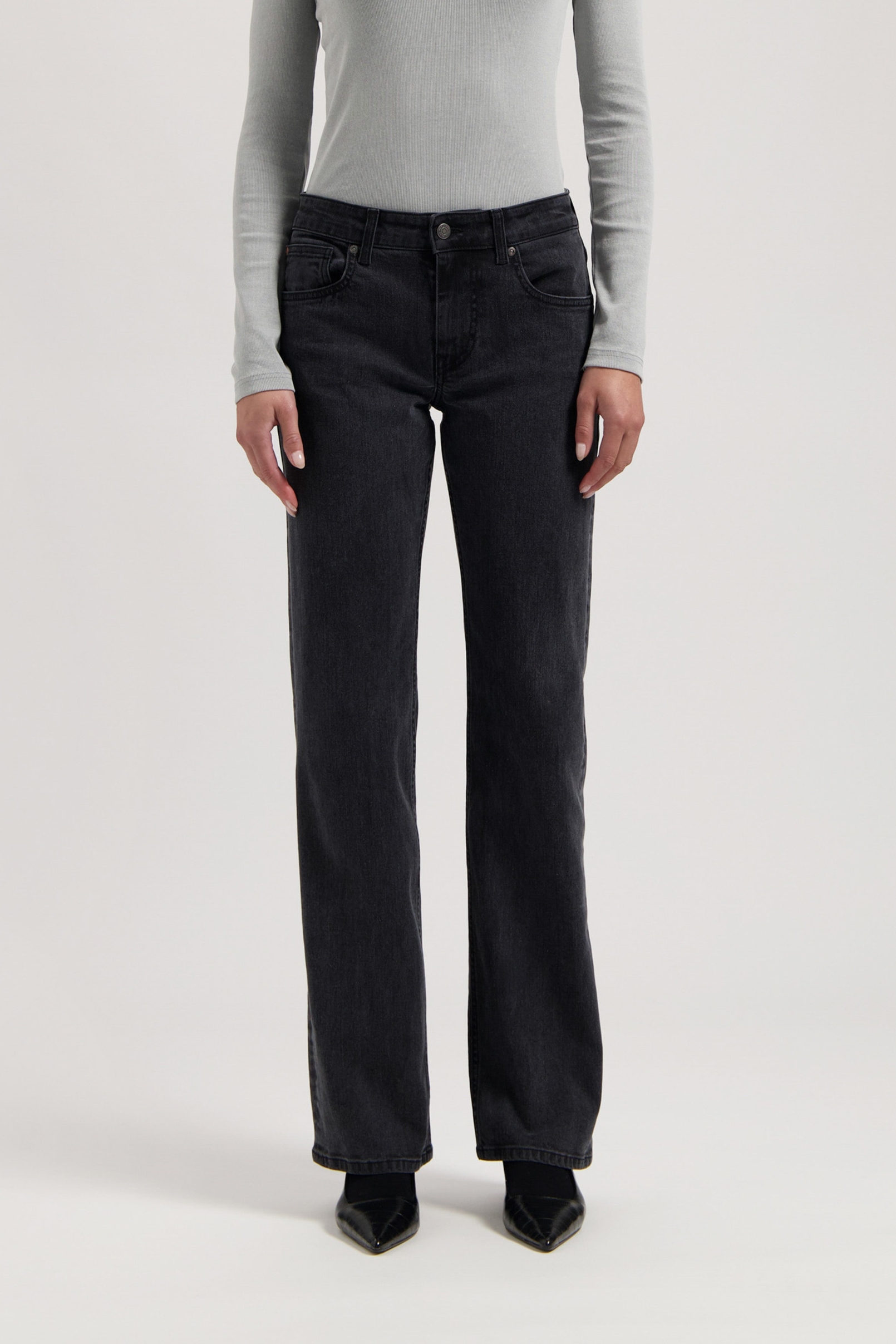 110440 - Damen vegan Jeans Mid Straight Carry Schwarz Vintage